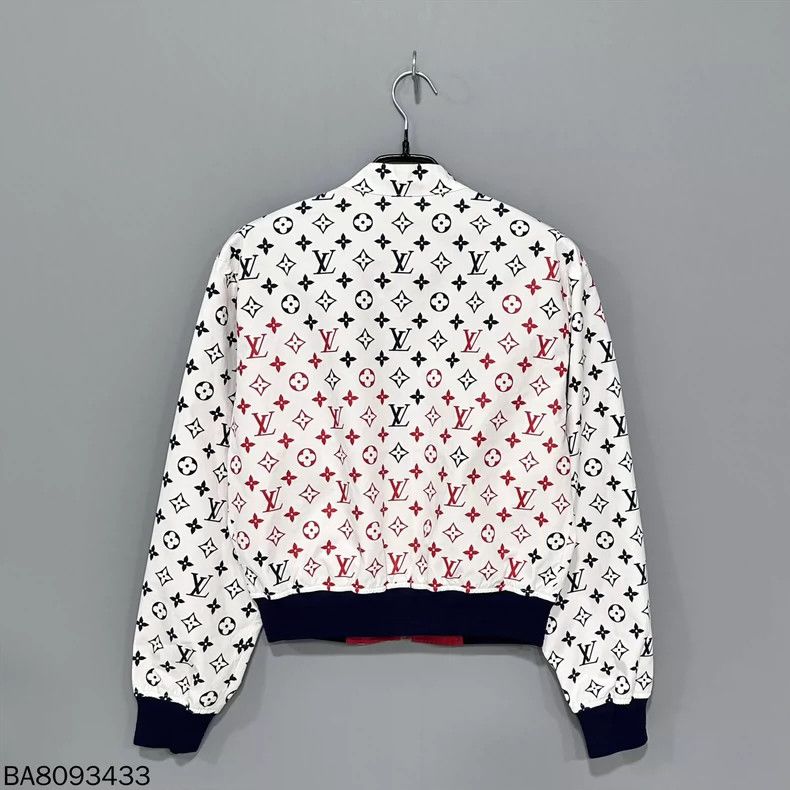 Louis Vuitton Louis Vuitton size 38 Double-sided logo jacket 2501-Nextarr Size US M / EU 48-50 / 2 - 3 Thumbnail