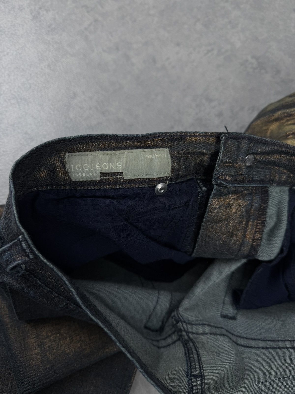 Iceberg Iceberg Icejeans Metallic Coated Denim Jeans Made in Italy Size 28" / US 6 / IT 42 - 10 Thumbnail