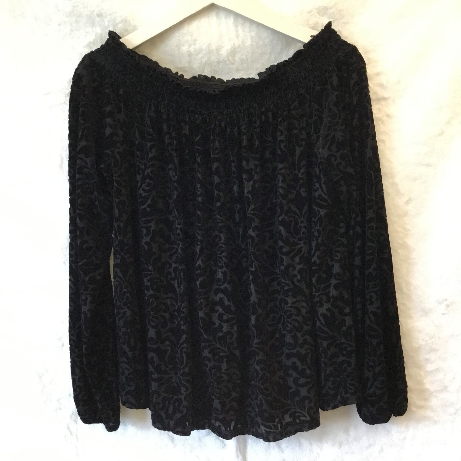 Loft LOFT Black Velvet Flower Off Shoulder Top Size S / US 4 / IT 40 - 7 Thumbnail
