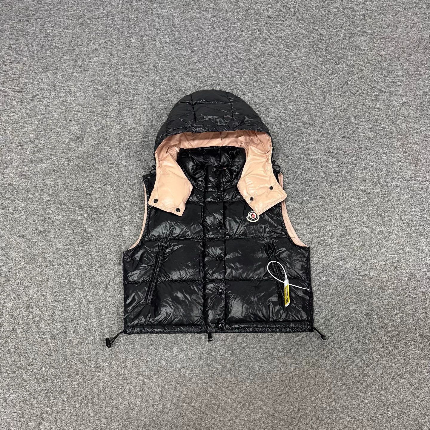 Moncler Moncler Alpiste Gilet Short Vest Black Pink Colorblock 2 Size M / US 6-8 / IT 42-44 - 1 Thumbnail