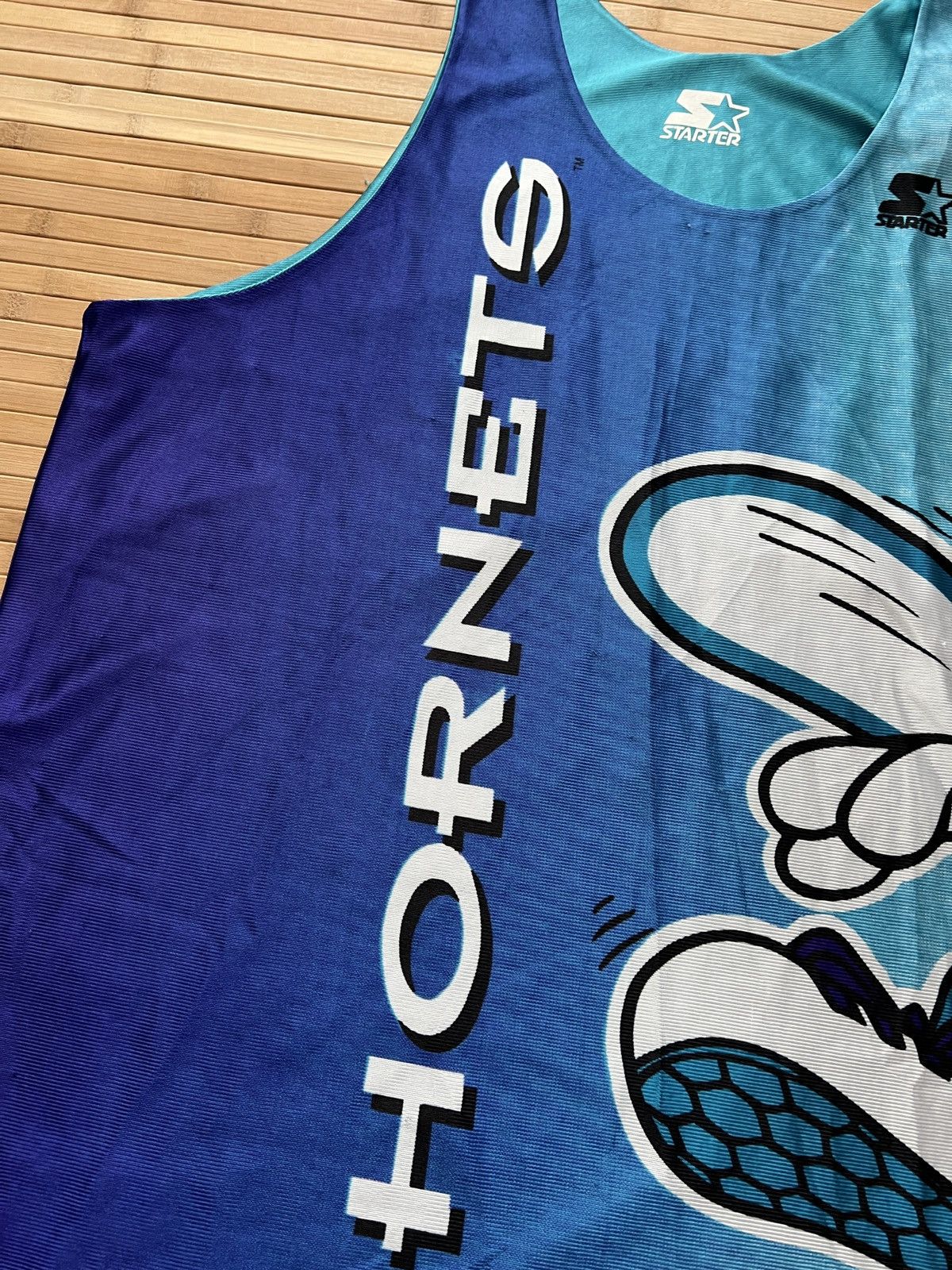 NBA 90s Charlotte Hornets Reversible Jersey Size US XL / EU 56 / 4 - 6 Thumbnail