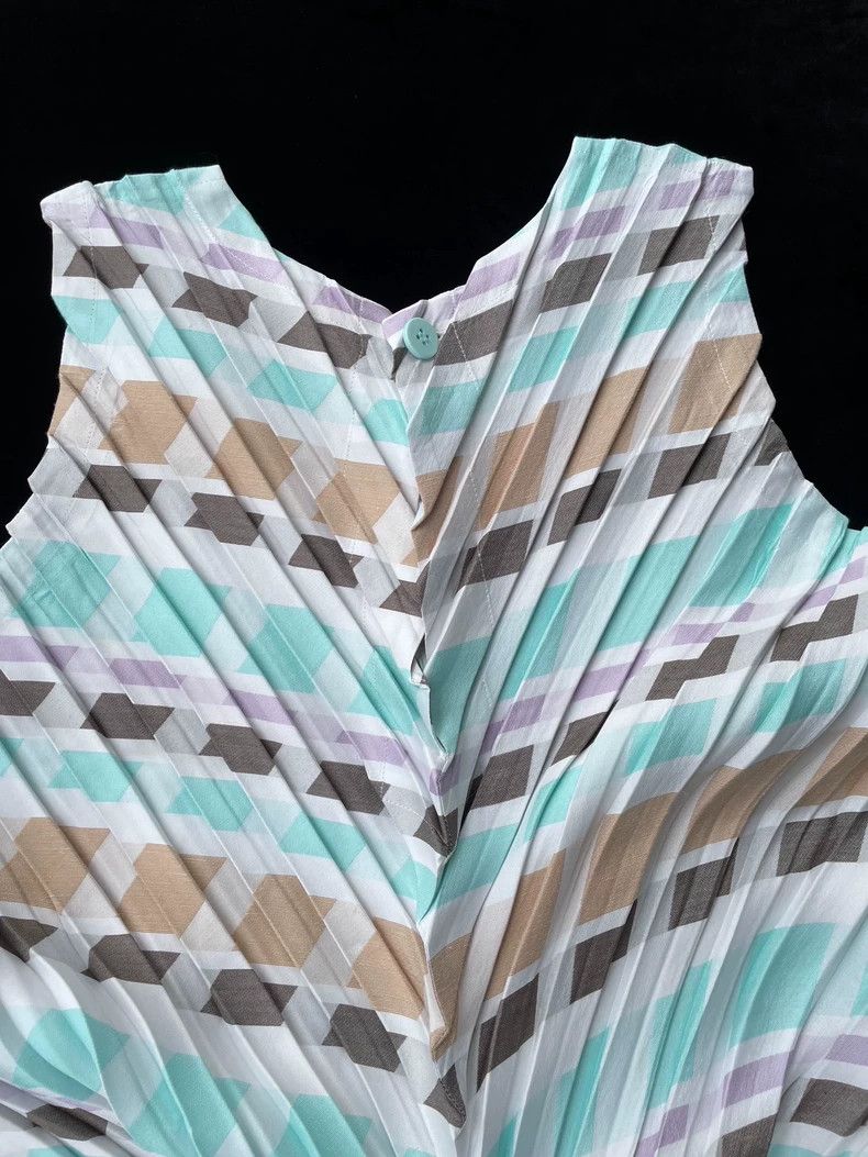 Issey Miyake Issey Miyake size:2 Light blue mainline dress Size XS / US 0-2 / IT 36-38 - 1 Thumbnail