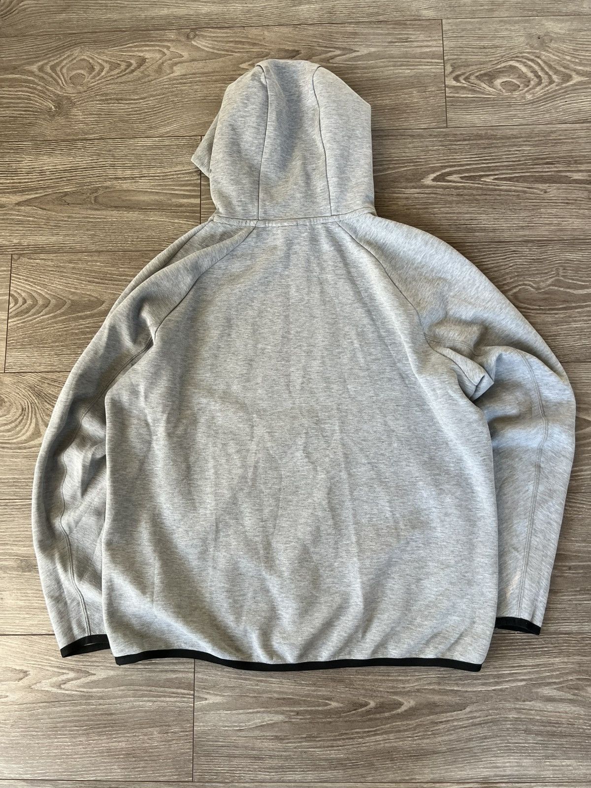Nike ‼️Nike Tech Fleece Rare Grey Hoodie‼️ Size US L / EU 52-54 / 3 - 10 Thumbnail