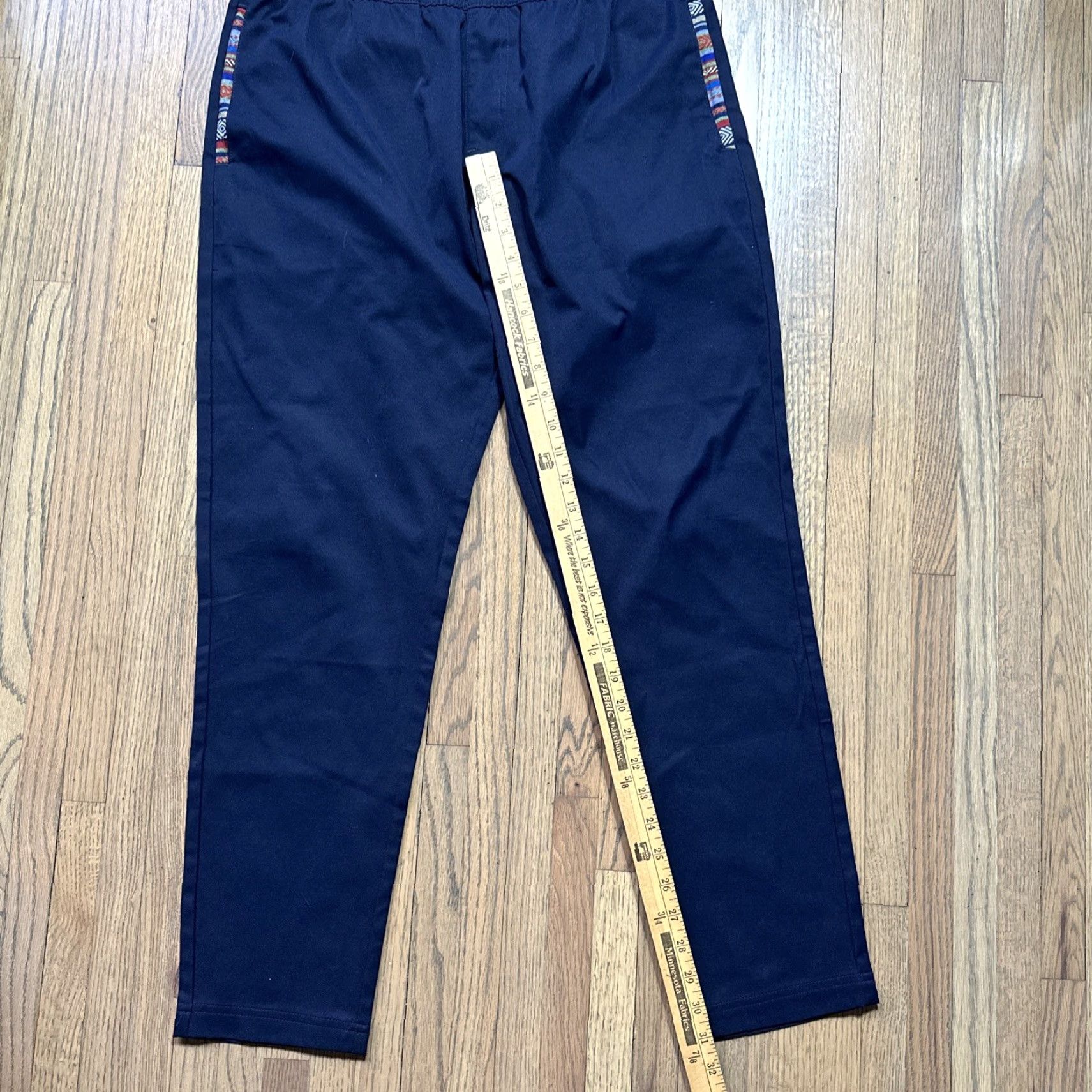 Vintage Wowie Rambler Men’s Pant Casual Stretch Aztec Charcoal Blue Size Large Style Streetwear Slim Tapered Pockets Adjustable Waist Inseam 31 in Cardigan? Size US 33 - 7 Thumbnail