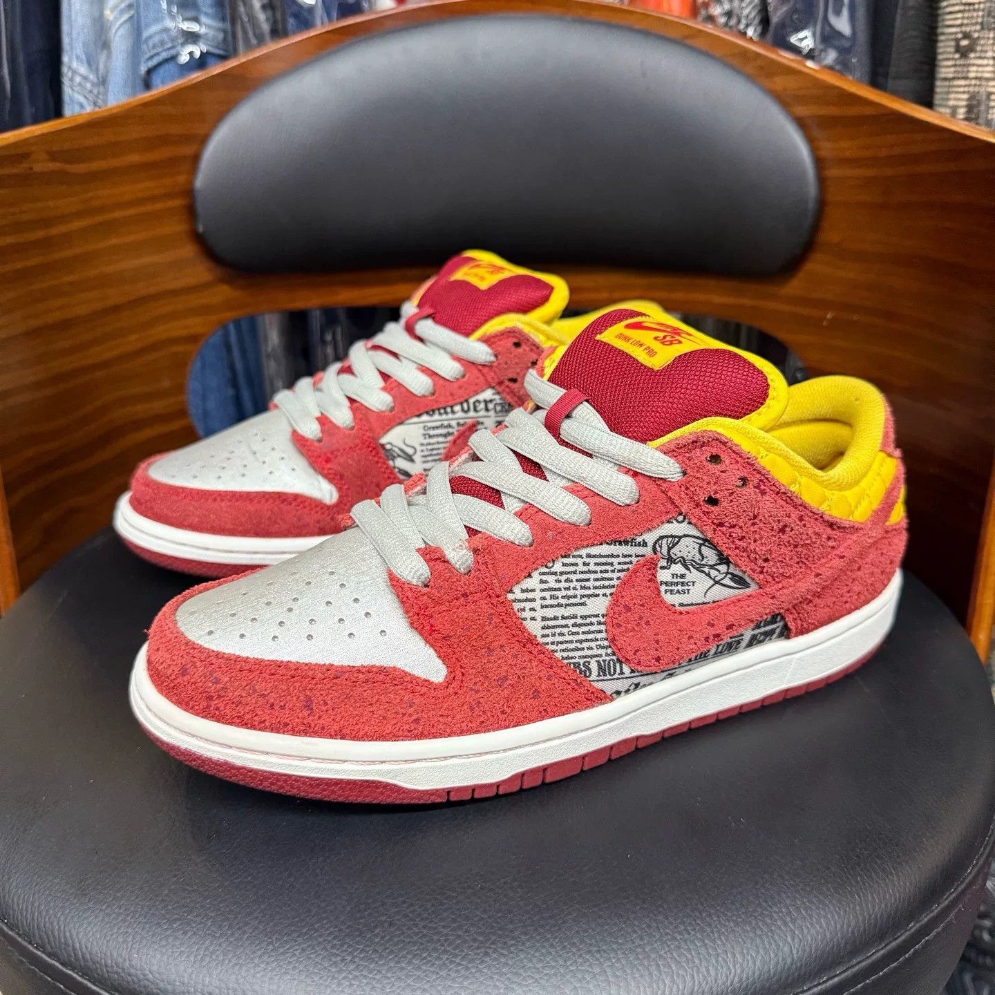 Nike Nike DUNK Lowtop Sneakers 40 Men Size US 7.5 / EU 40-41 - 1 Thumbnail