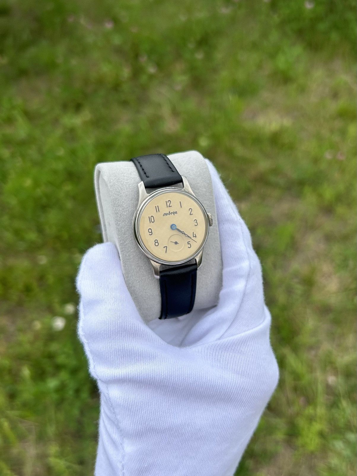 Vintage Vintage Watch Pobeda Made In USSR Mechanical Retro 1950s Size ONE SIZE - 3 Thumbnail