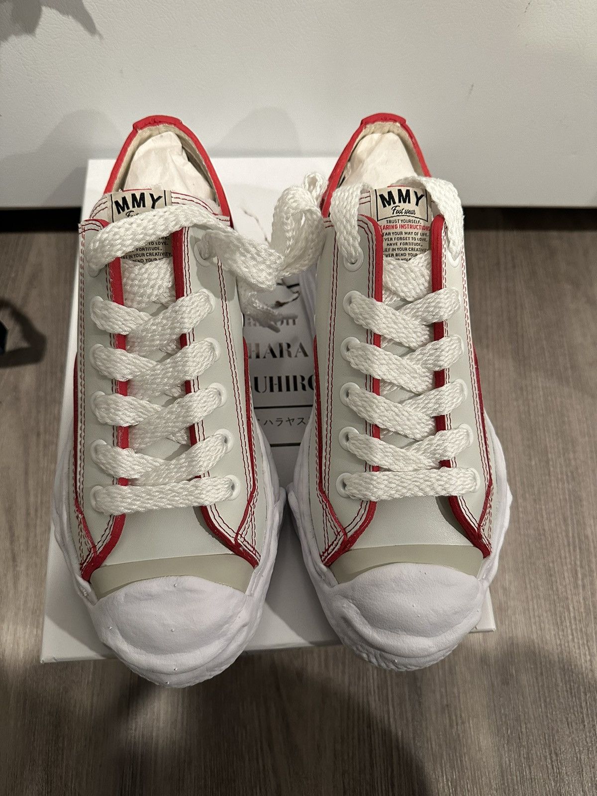 Maison MIHARA YASUHIRO Mihara yasuhiro leather hank white red line size 42 Size US 9 / EU 42 - 1 Thumbnail