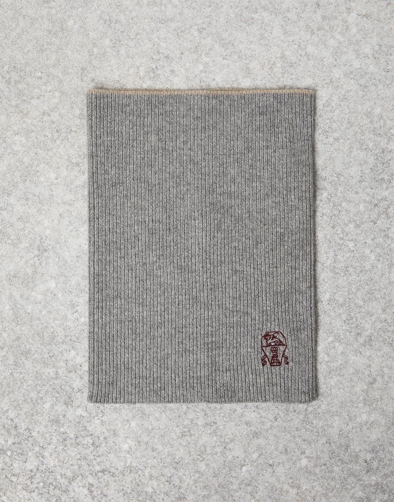 Brunello Cucinelli o1w1db10924 Size: OS / Cashmere Scarf in Light Grey Size ONE SIZE - 1 Preview