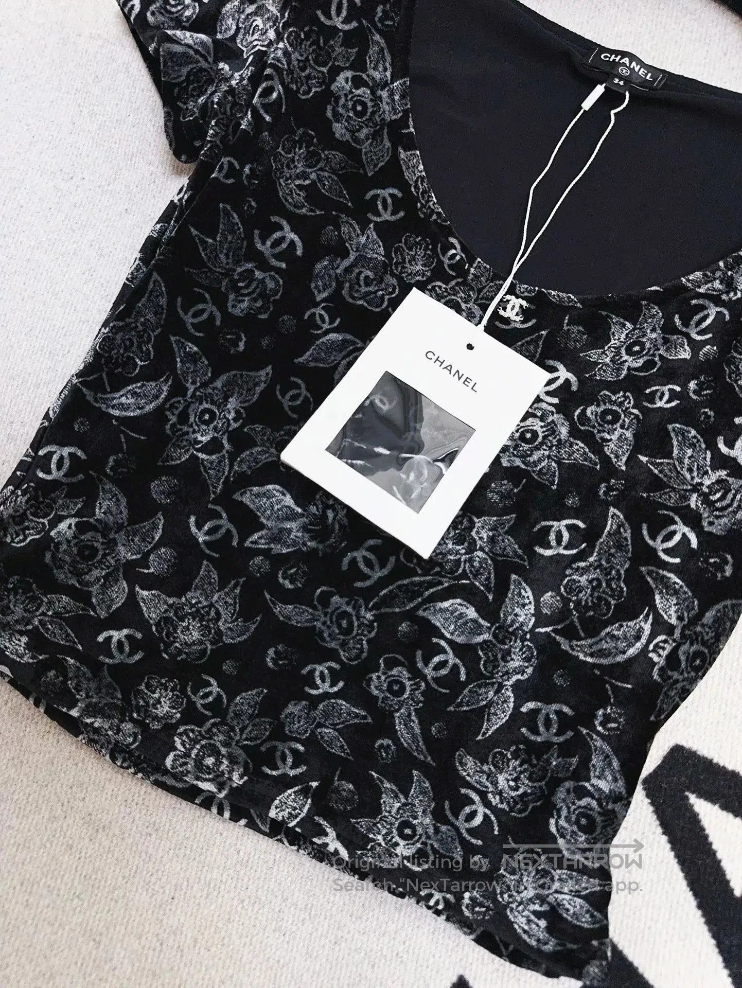 Chanel Chanel 24B Burnout Velvet Short-Sleeve T-Shirt. Size US M / EU 48-50 / 2 - 2 Thumbnail
