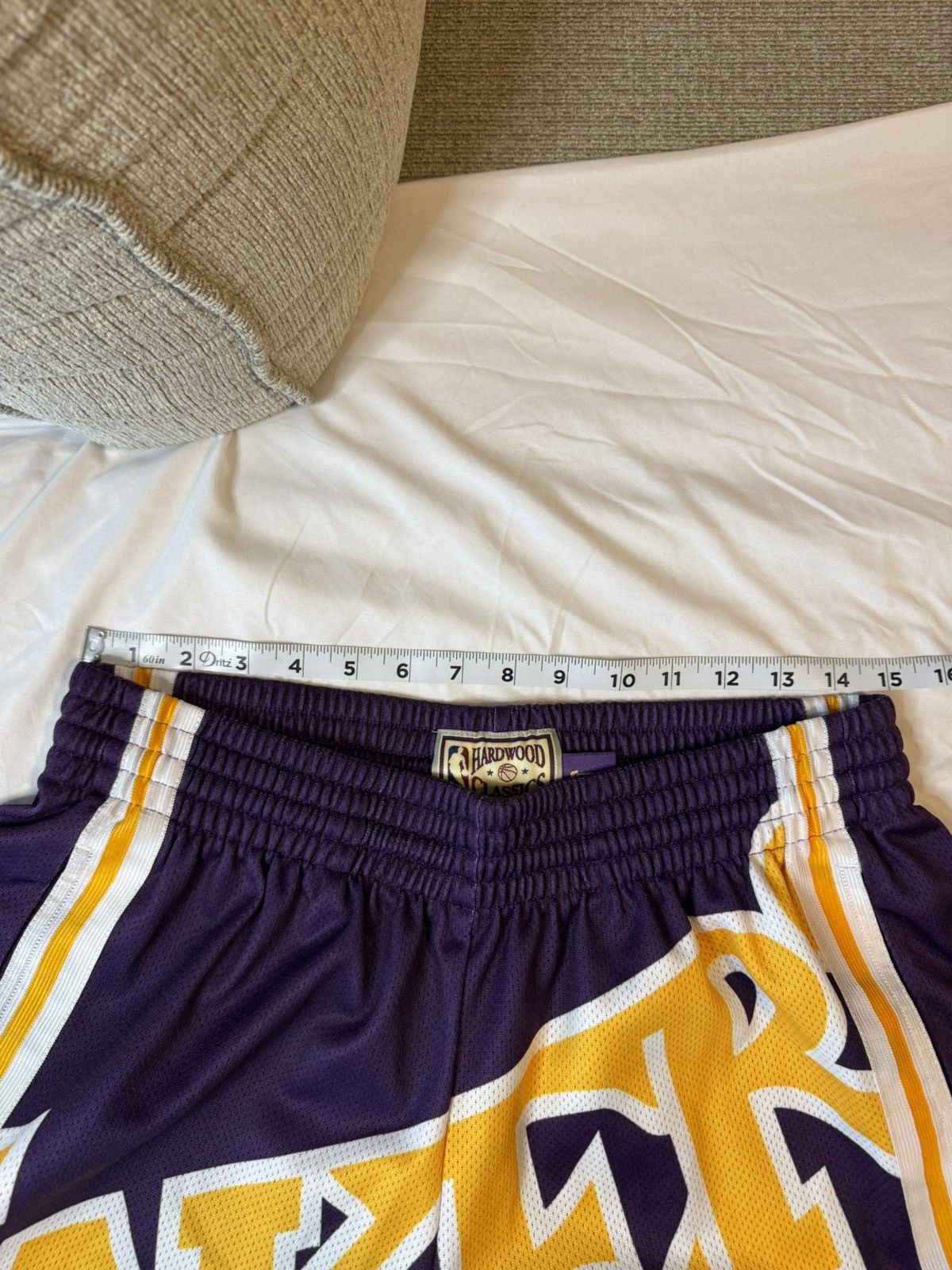 Mitchell & Ness Lakers Shorts Mitchell & Ness L Size US 34 / EU 50 - 7 Thumbnail