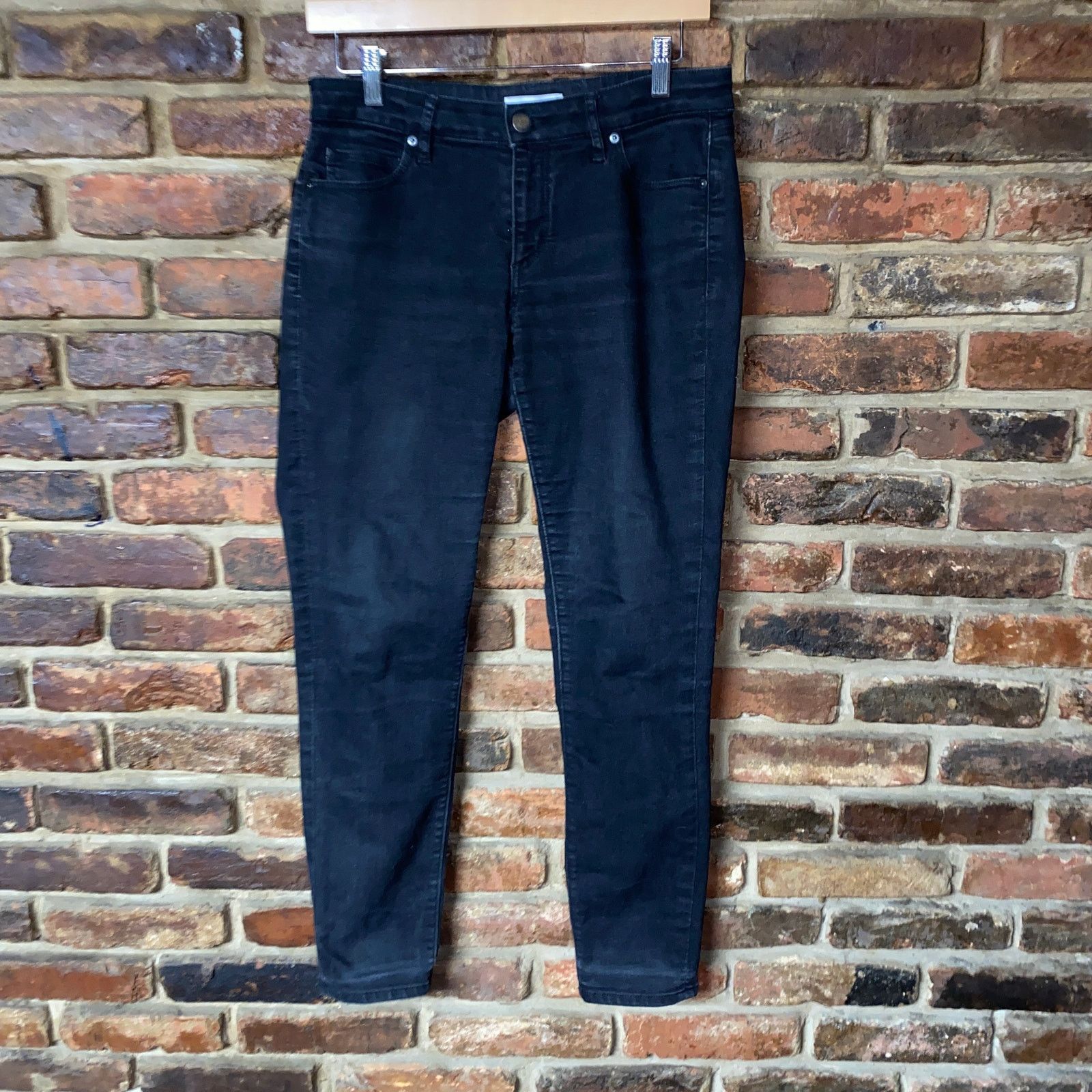 Loft Ann Taylor LOFT Black Wash Denim Skinny Jeans Size 4/27 Size 27" / US 4 / IT 40 - 1 Thumbnail