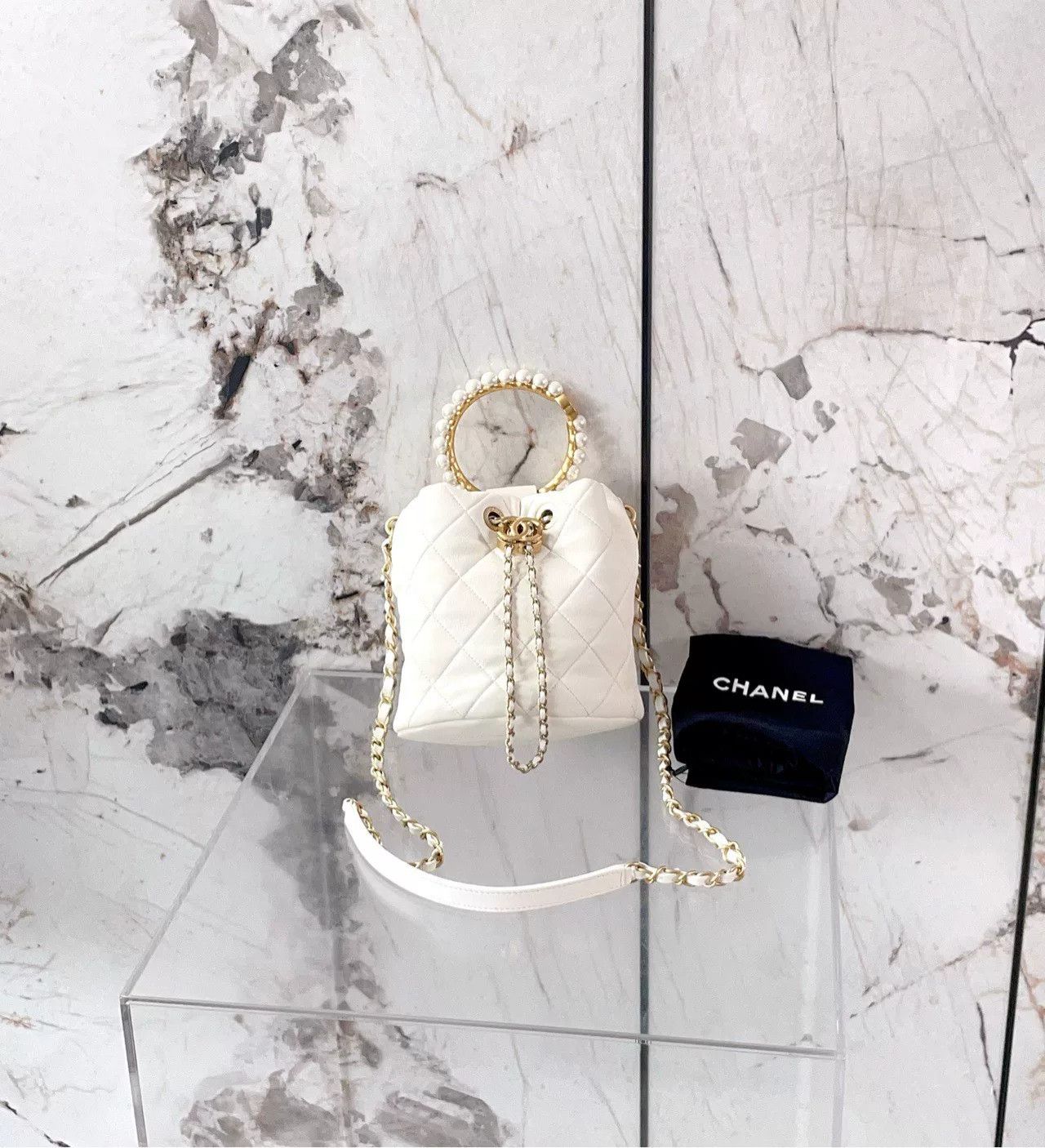 Chanel Pre-loved Bag Very good condition Size ONE SIZE - 1 Thumbnail