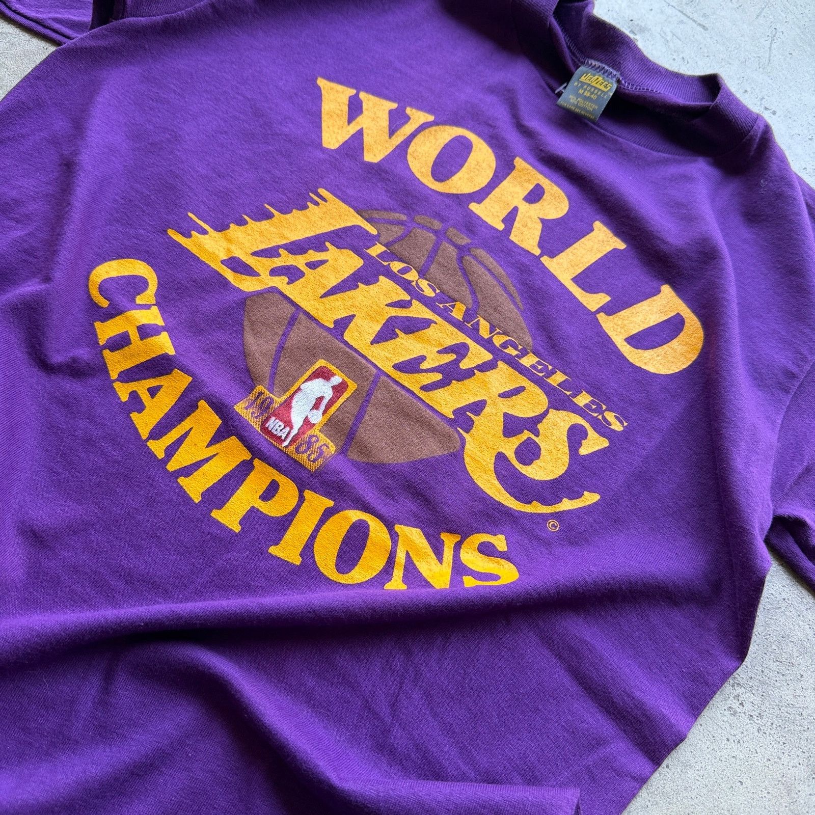 Jerzees Vintage 1985 Lakers World Champions Single Stitch Tee Medium Size US M / EU 48-50 / 2 - 5 Thumbnail