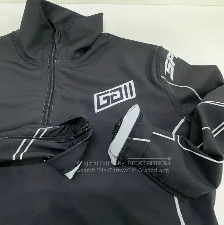 Givenchy Givenchy Solid Print Half-Zip Long-Sleeve T-Shirt. Size US M / EU 48-50 / 2 - 6 Thumbnail