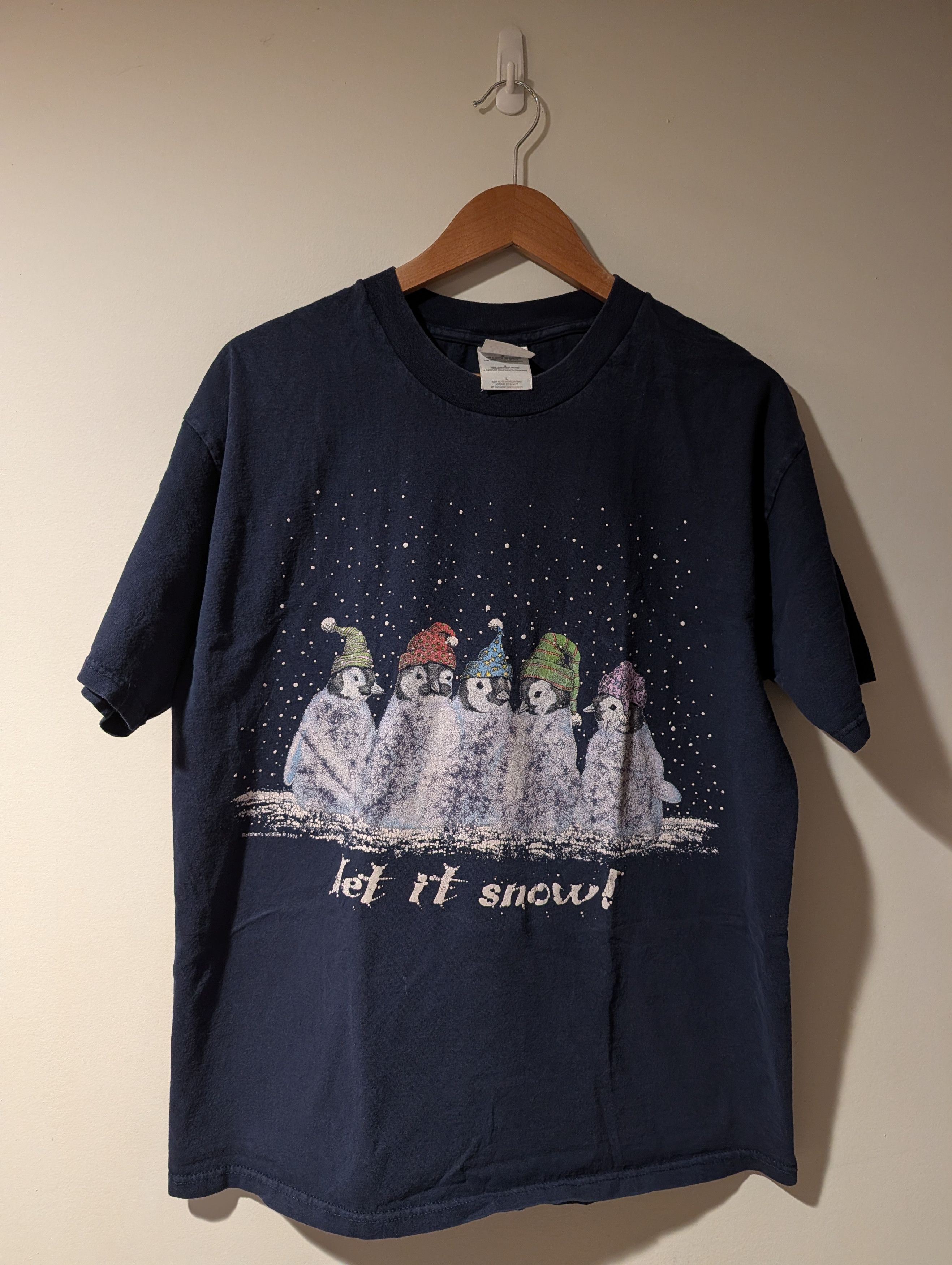 Arts & Science Let It Snow Penguin Winter Christmas Holiday Vintage T-Shirt Size US L / EU 52-54 / 3 - 1 Thumbnail