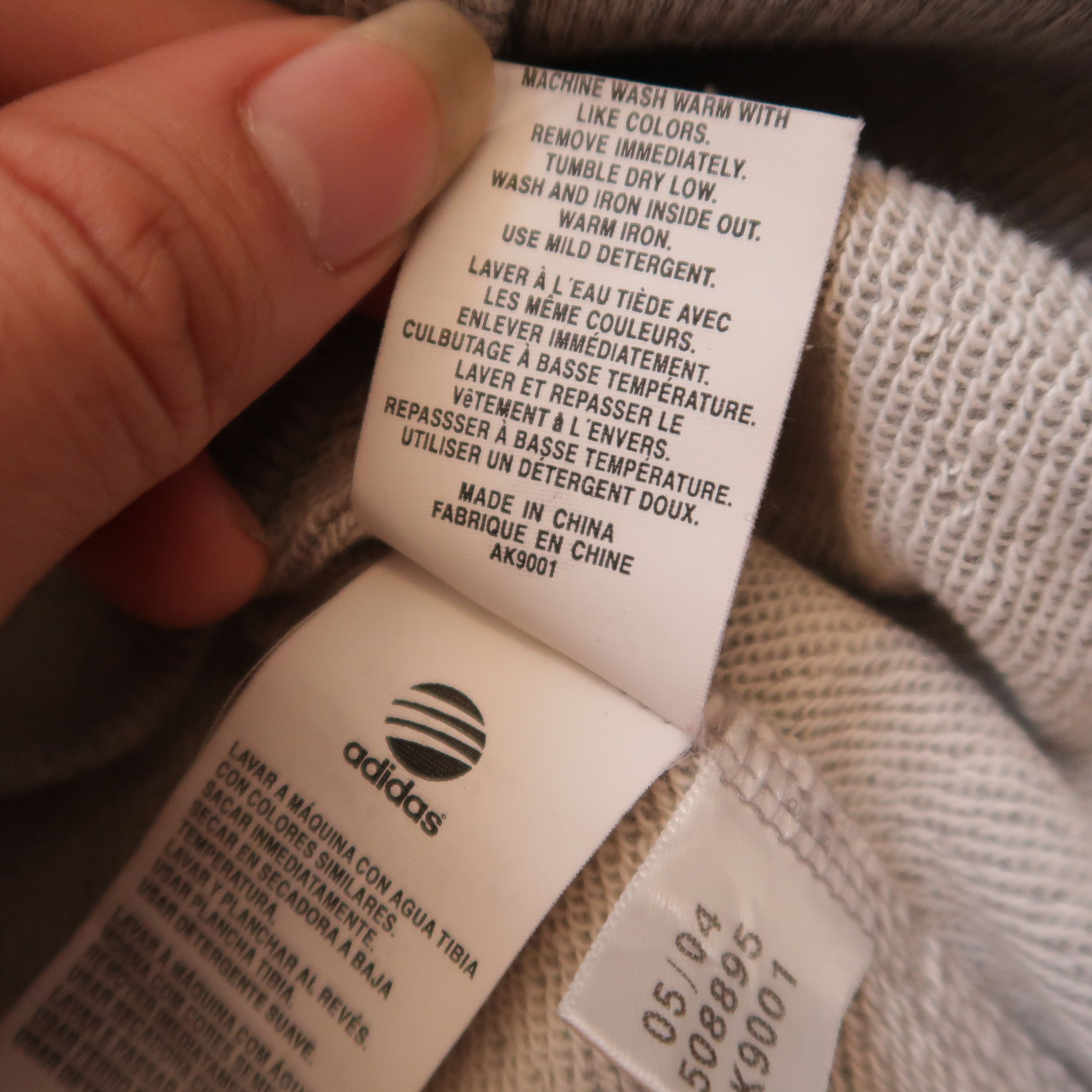 Y-3 2004 Yohji Yamamoto Y-3 Double V Heavy Sweatshirt Patchwork Size US M / EU 48-50 / 2 - 13 Thumbnail