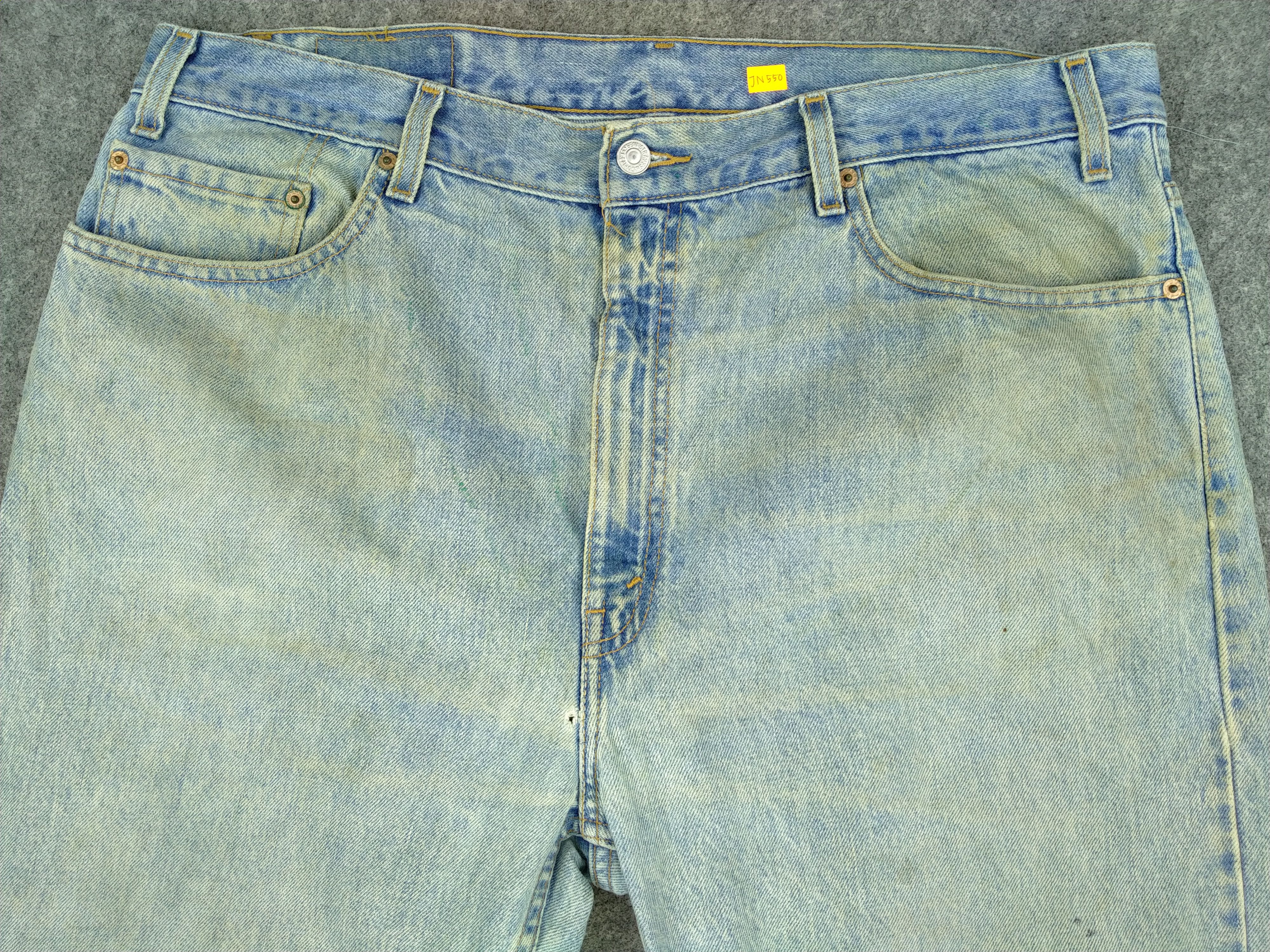 Levi's Vintage Levi's 505 Regular Fit Light Wash Denim 39x30 JN550 Size US 39 - 3 Thumbnail