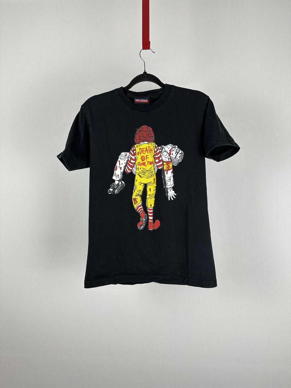 Vintage VINTAGE DEATH OF JUNK FOOD MCDONALDS VS KFC GRAPHIC TEE RARE Size US S / EU 44-46 / 1 - 1 Thumbnail