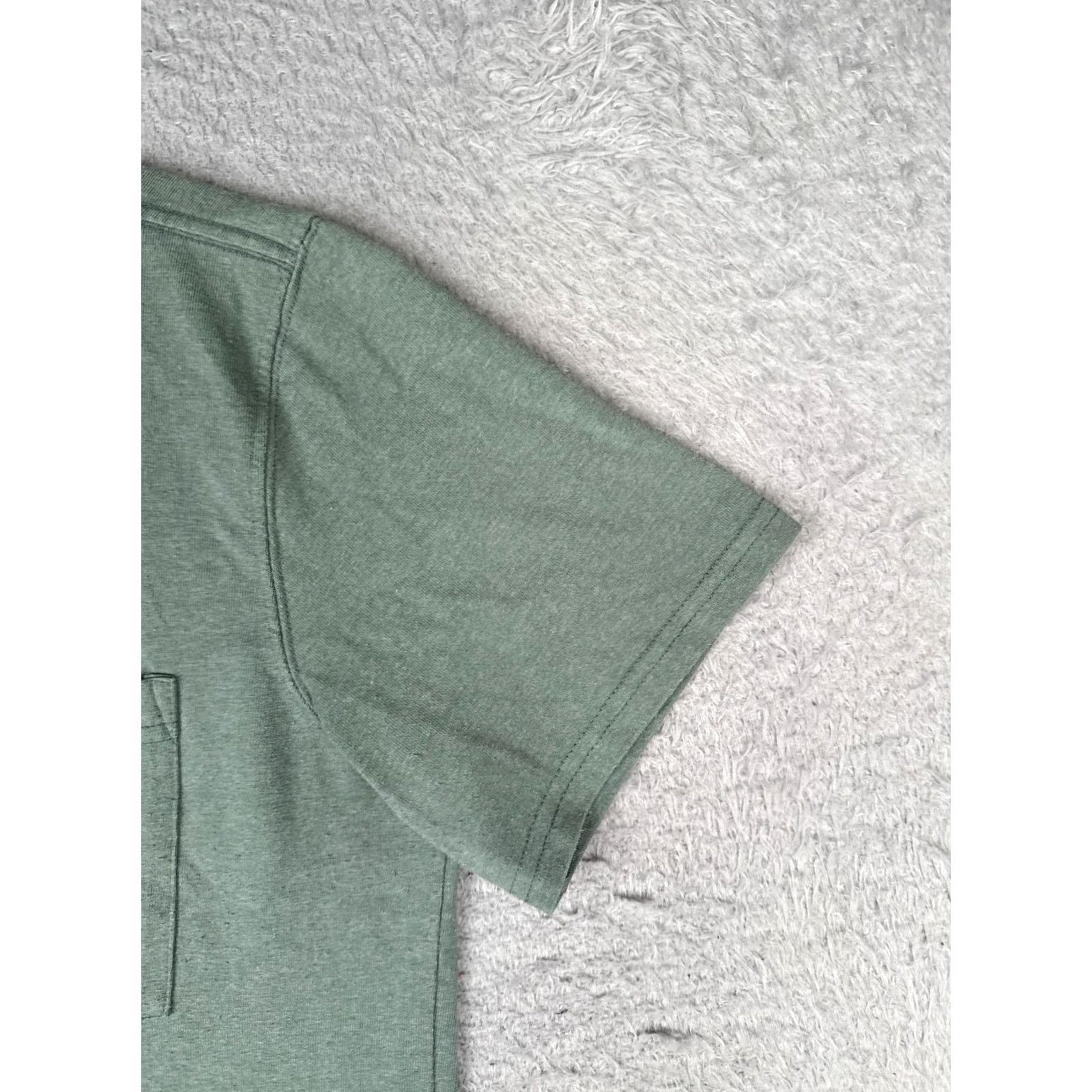 Carhartt Carhartt Shirt Womens L Green Short Sleeve Crew Neck Pocket T-Shirt Size L / US 10 / IT 46 - 2 Thumbnail
