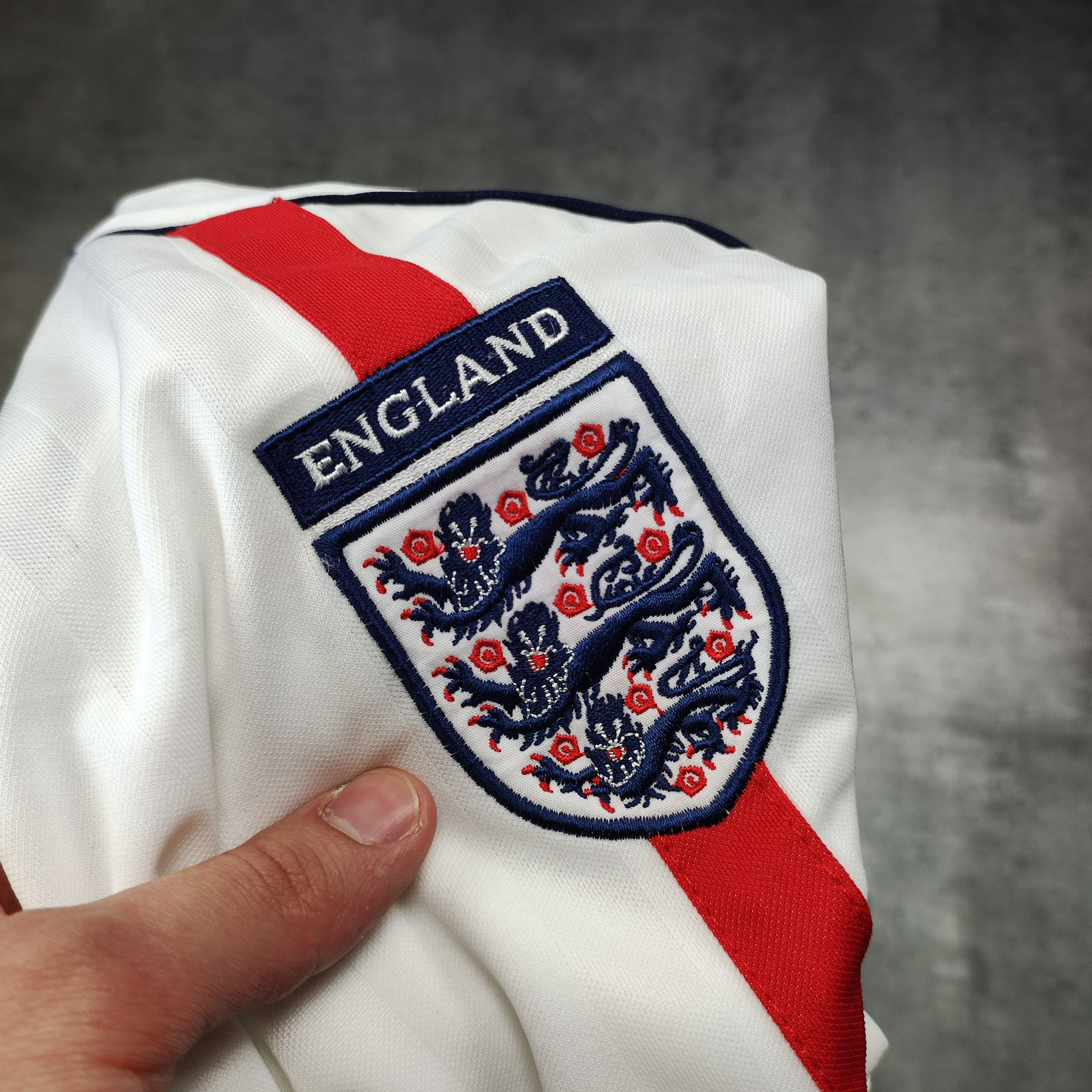 Vintage RARE Vintage OG 2001 Umbro x England National Team Jersey Size US XL / EU 56 / 4 - 7 Thumbnail
