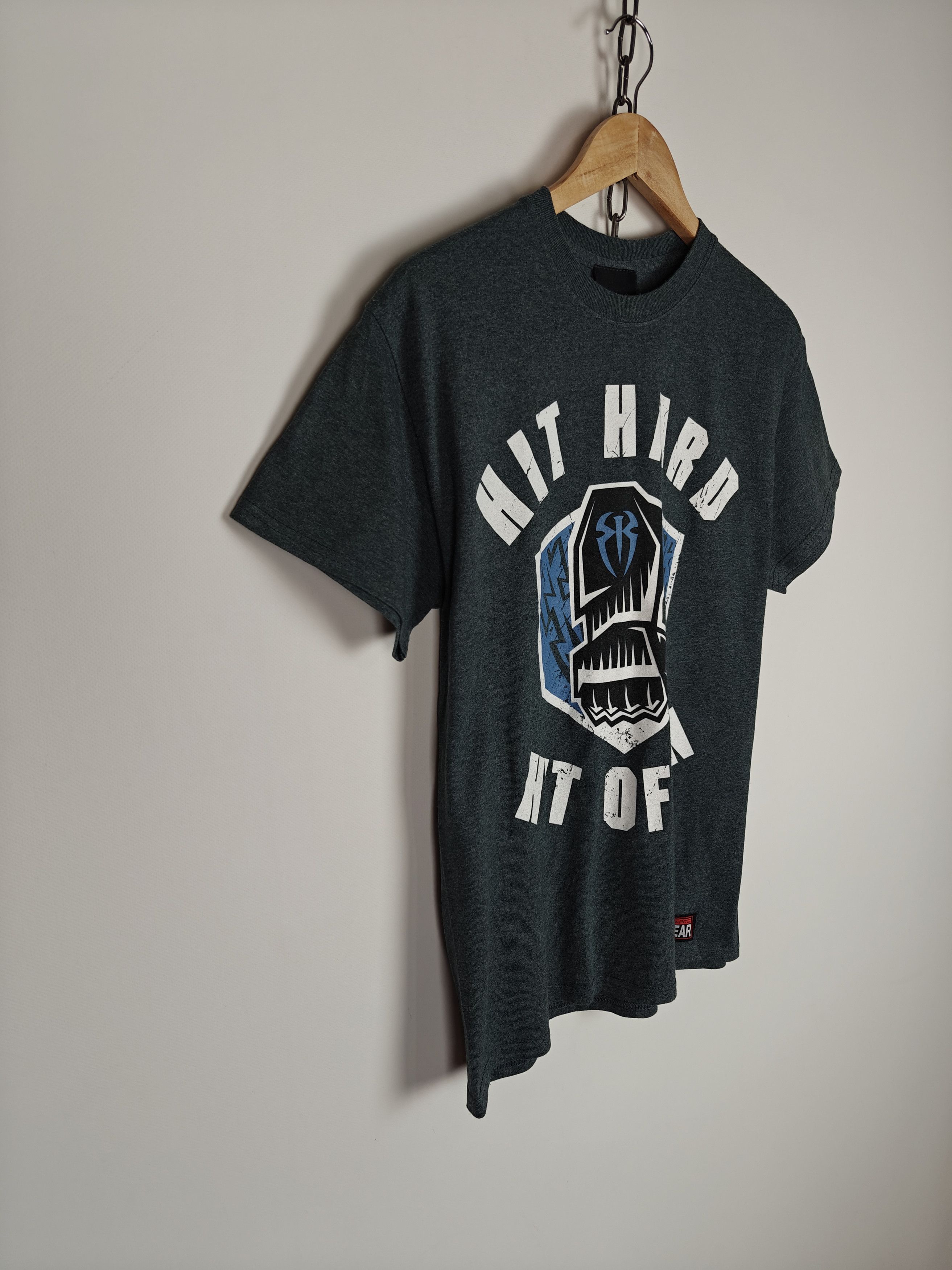 WWE WWE T-Shirt Merch Roman Reigns Hit Hard Gray size M Size US M / EU 48-50 / 2 - 8 Thumbnail