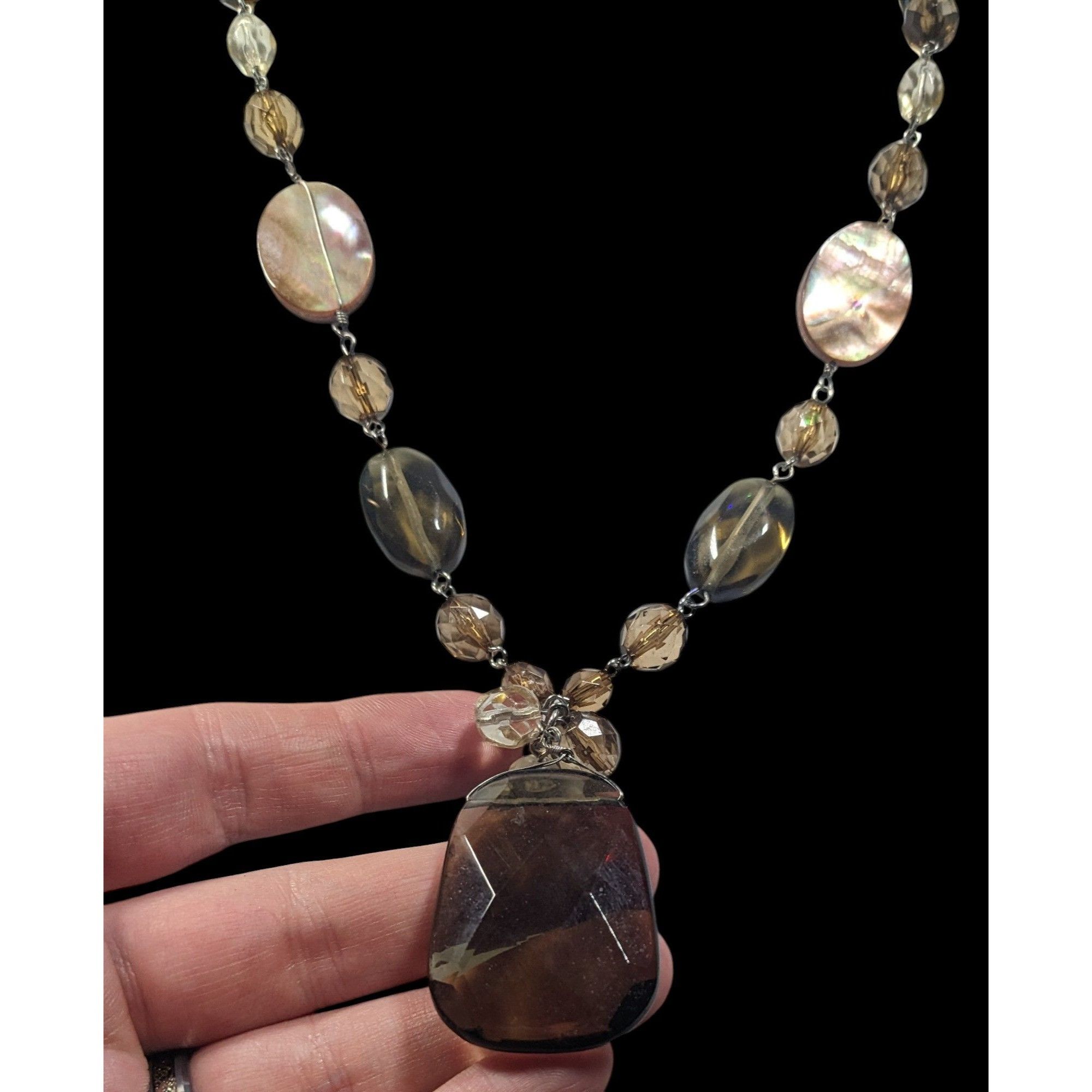 Other Retro Beaded Earth Tone Glass And Shell Necklace Size ONE SIZE - 3 Thumbnail