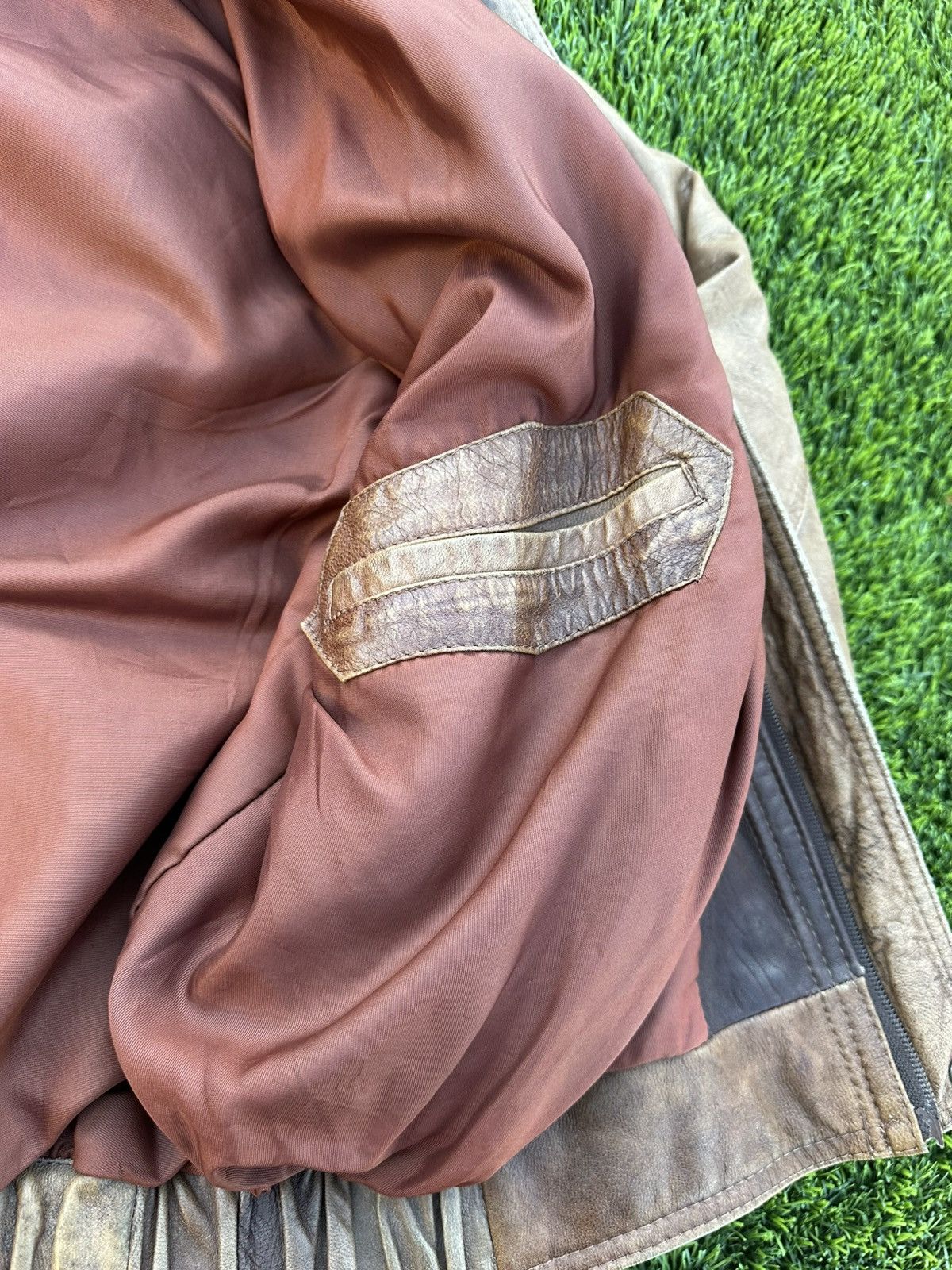 Designer × Vintage Vintage brown leather bomber jacket Size US M / EU 48-50 / 2 - 4 Thumbnail