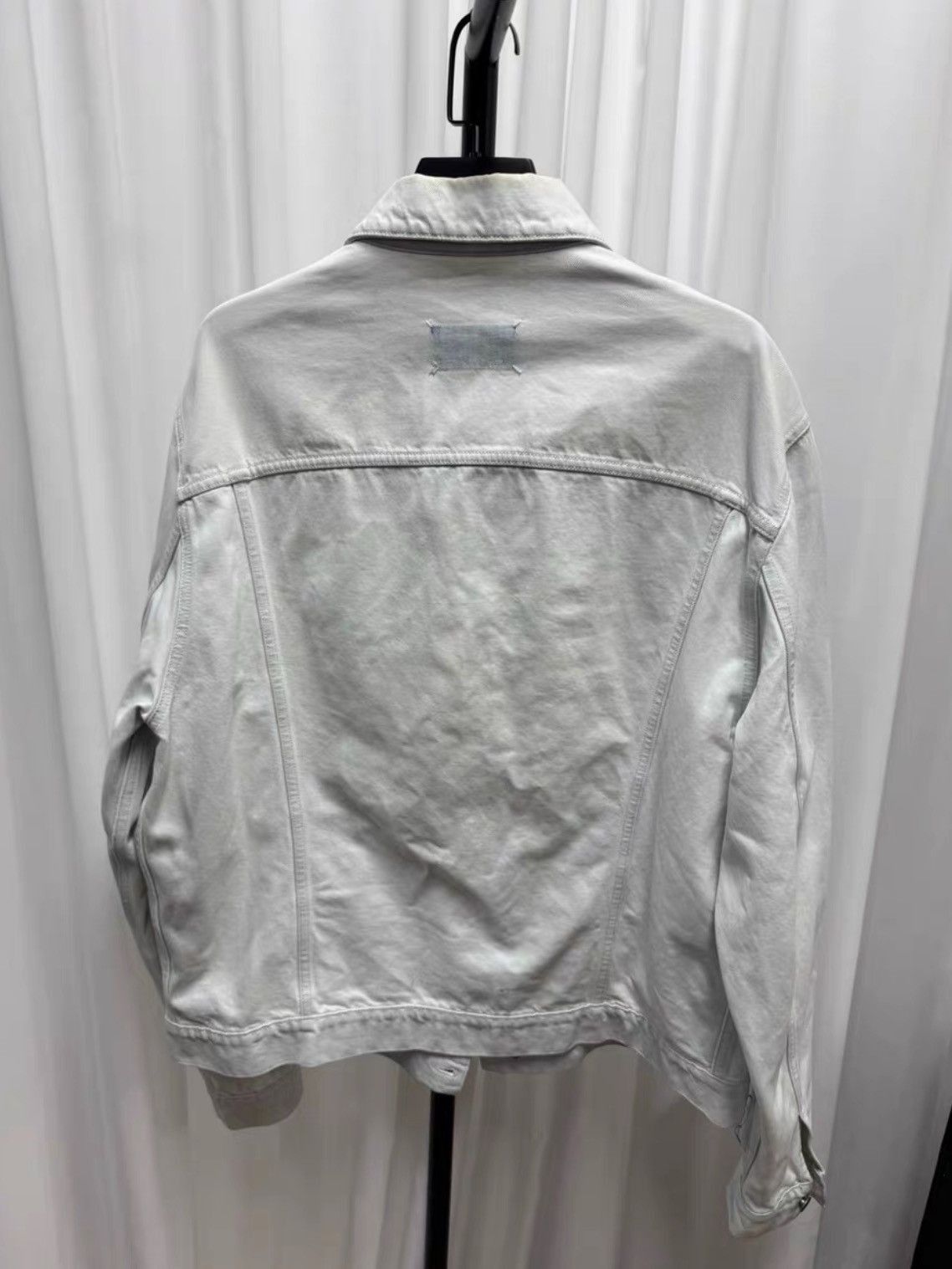 Maison Margiela Sz 52 Maison Margiela White Denim Jacket-2505 Size US L / EU 52-54 / 3 - 5 Thumbnail