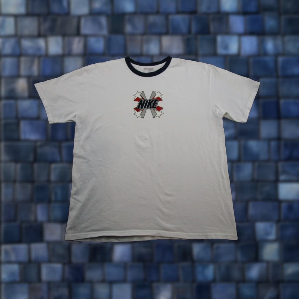 Nike VINTAGE Nike Shirt Mens XL White Y2K Silver Tag Felt Logo Spell Out Stars Size US XL / EU 56 / 4 - 1 Thumbnail