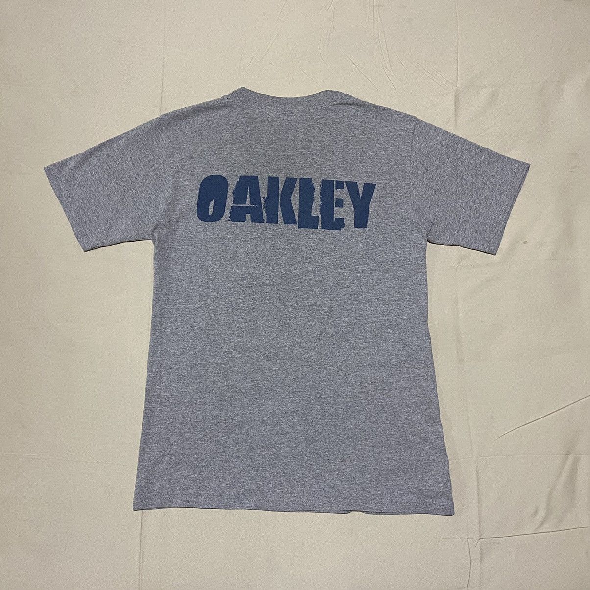 Oakley Vintage OAKLEY CENTER LOGO T-Shirts Size US S / EU 44-46 / 1 - 2 Thumbnail