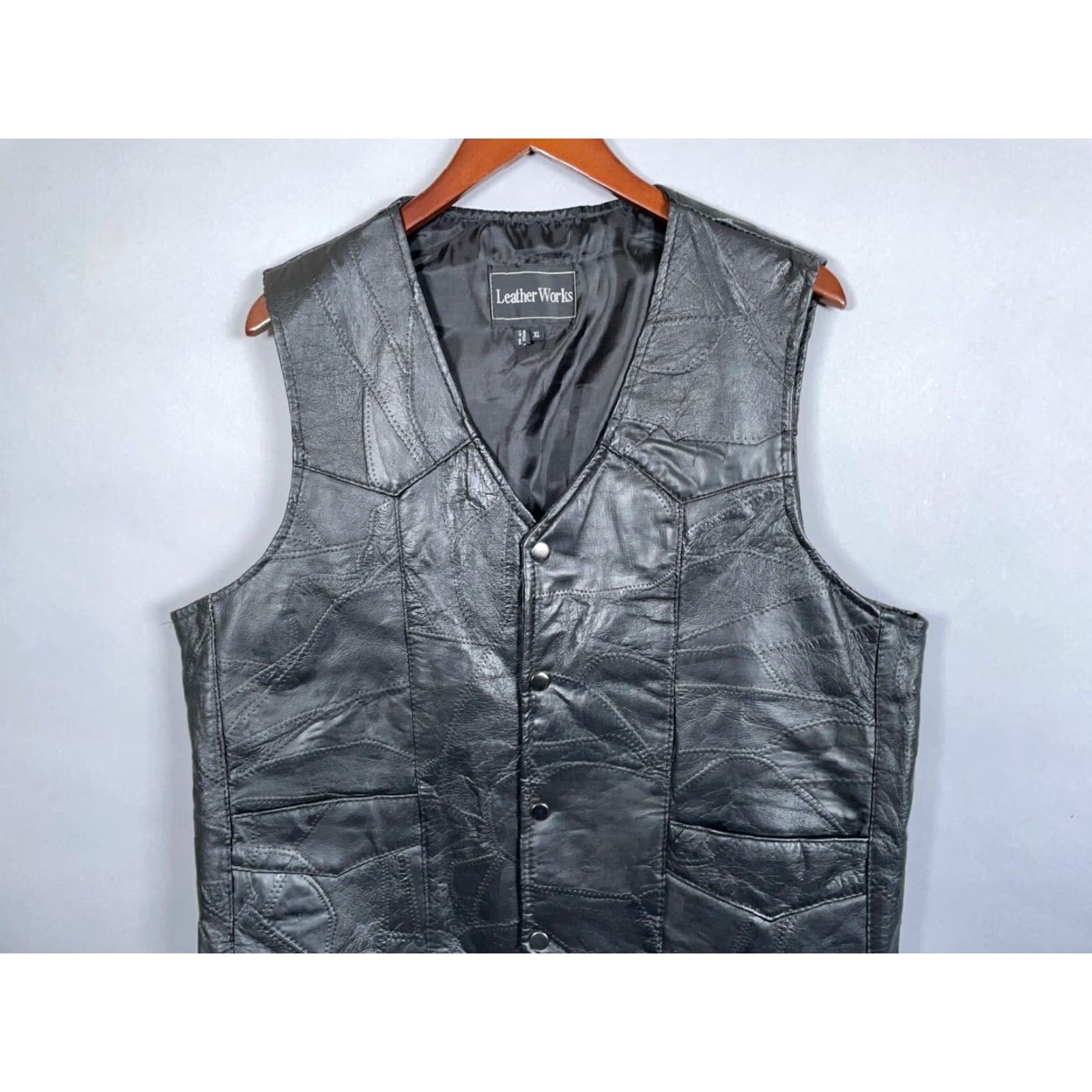 Vintage VINTAGE Leather Works Leather Vest Black Western Snap Button XL Men’s Adult Biker 90s Hipster Retro Steampunk Pockets Lined Vintage Mens XL Black Size US XL / EU 56 / 4 - 3 Thumbnail