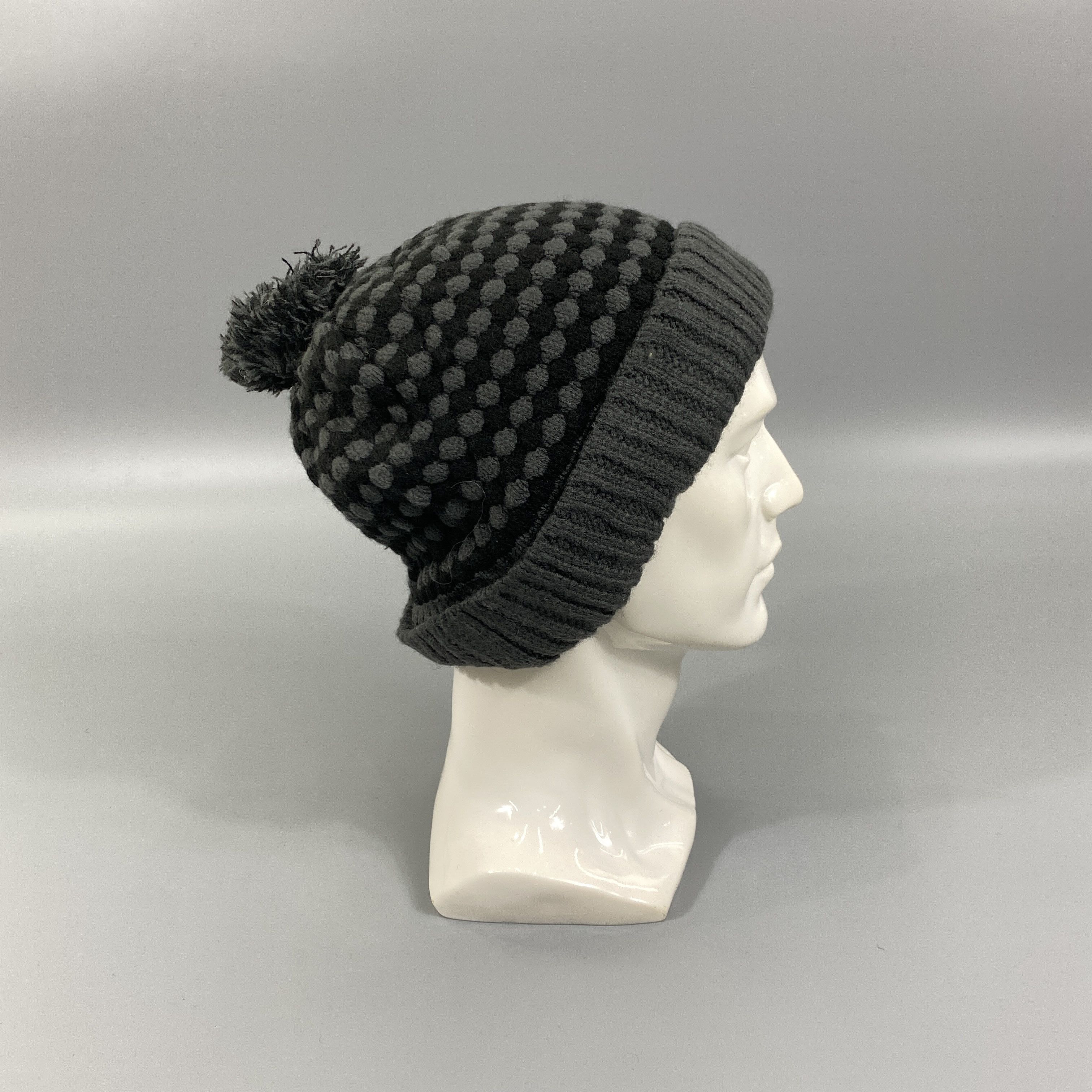 Japanese Brand Japanese Brand Knitted Beanie With PomPom -BN887 Size ONE SIZE - 4 Thumbnail