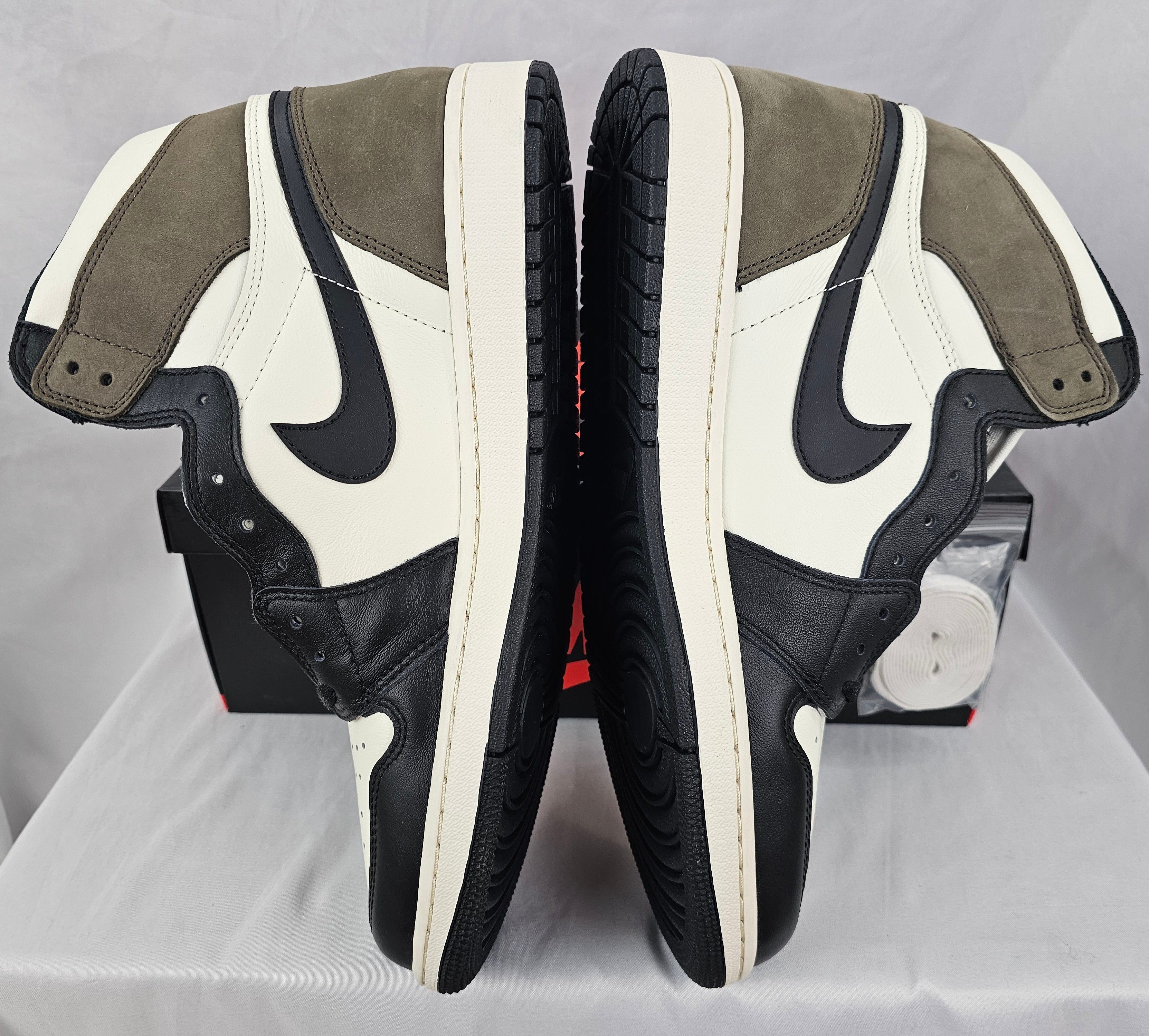 Jordache Nike Jordan 1 Retro OG High Dark Mocha Brown Men's Size 13 Size US 13 / EU 46 - 5 Thumbnail