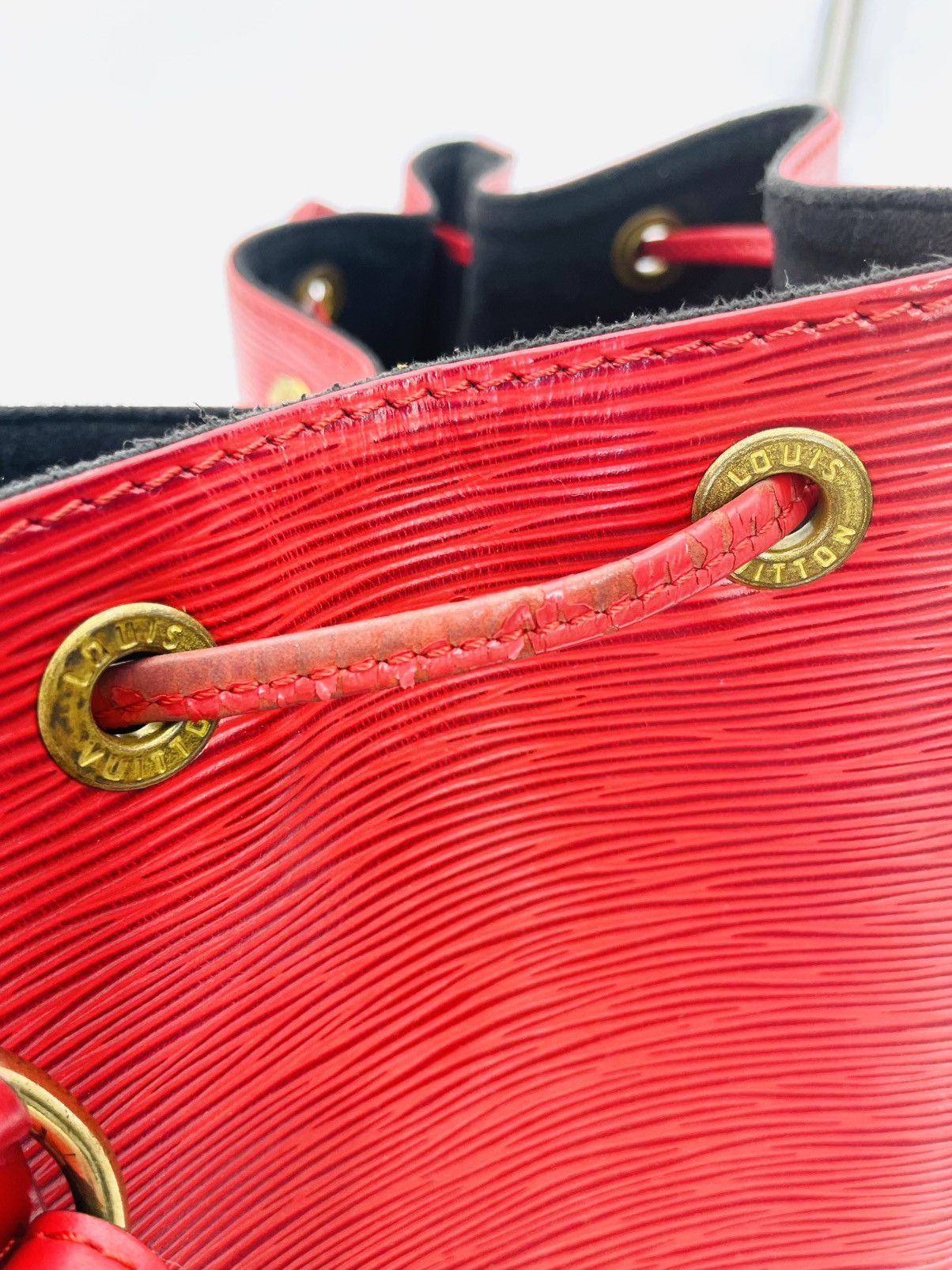 Louis Vuitton Epi Leather Red Shoulder bag Size ONE SIZE - 13 Thumbnail