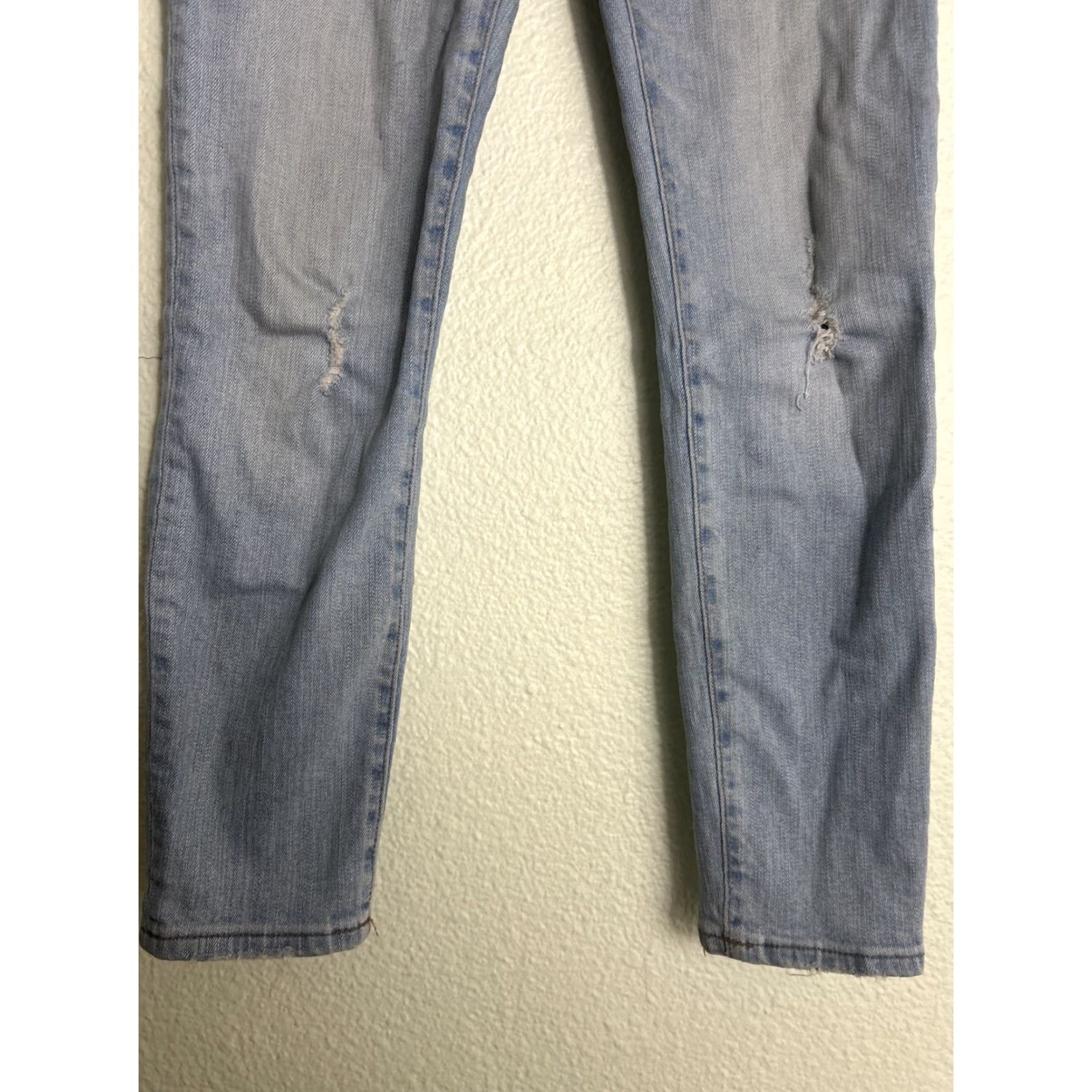 Madewell Madewell Women's Size 25 9" High-Rise Skinny Distressed Light Wash Jeans Size 42" / US 20 - 2 Thumbnail