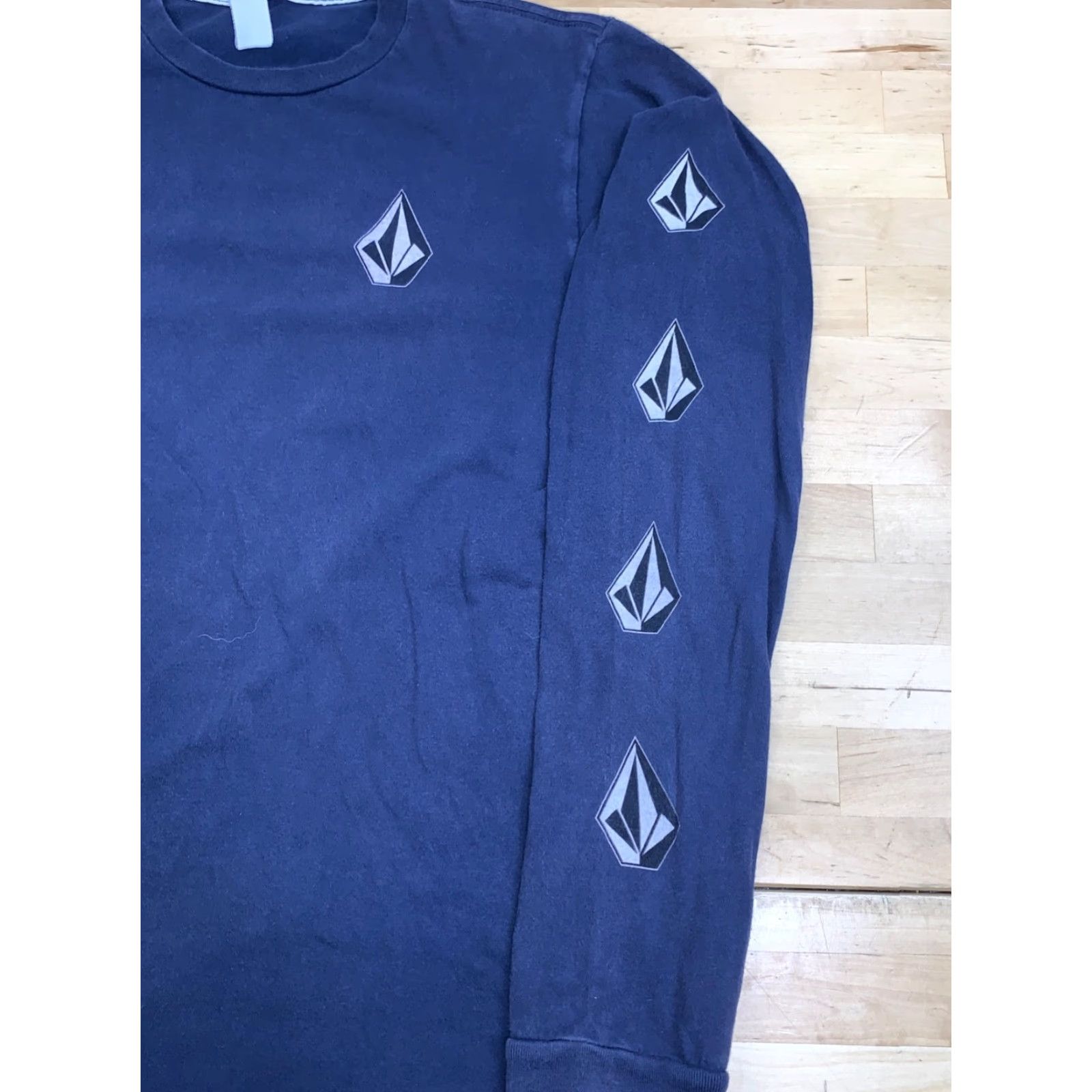 Volcom VINTAGE Volcom Long Sleeve Shirt Men S Blue Surf Y2K Grunge 90s Logo Size US S / EU 44-46 / 1 - 4 Thumbnail