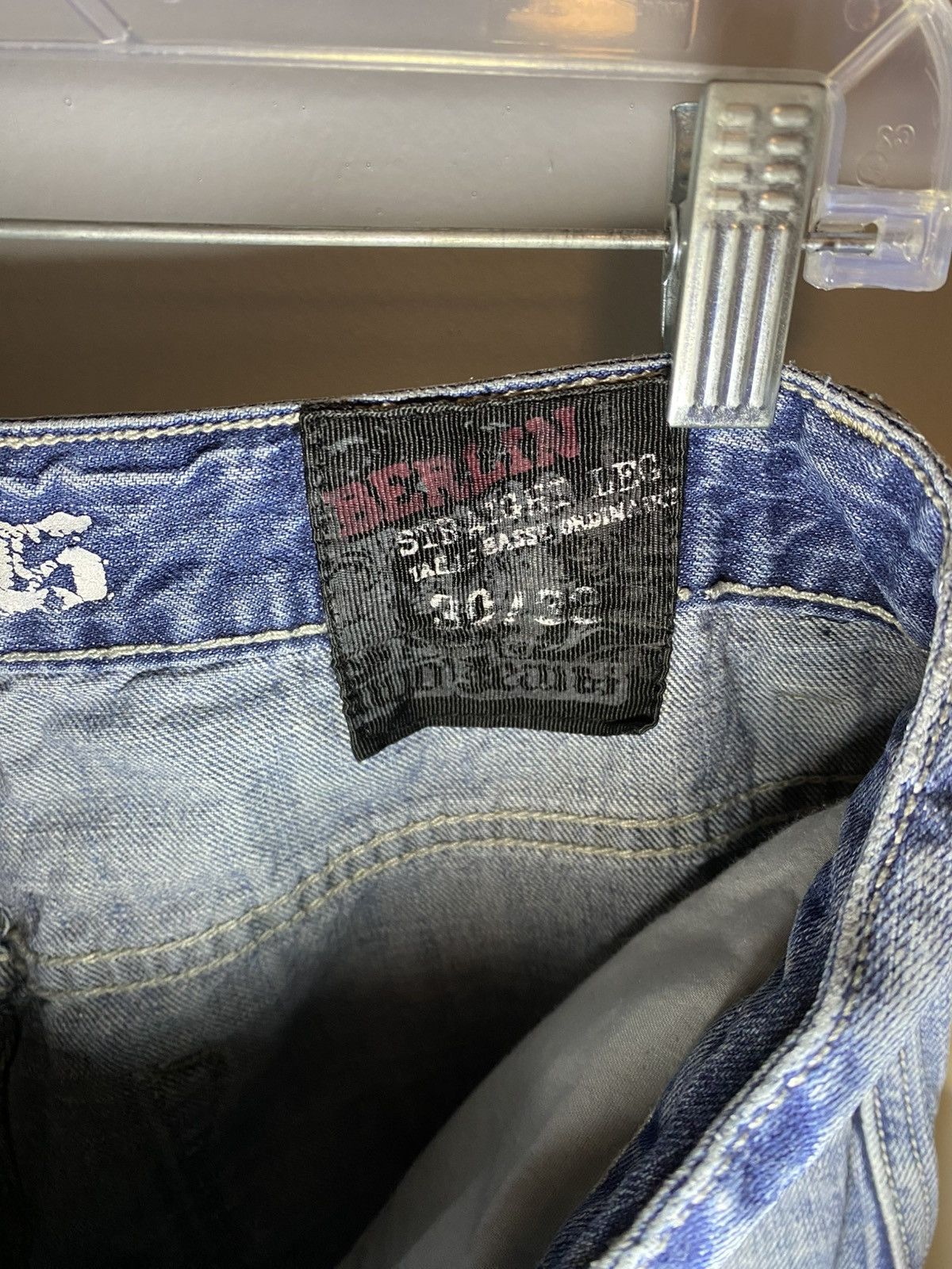 Vintage Vintage Bongo Jeans distressed straight leg jeans Size US 30 / EU 46 - 4 Thumbnail
