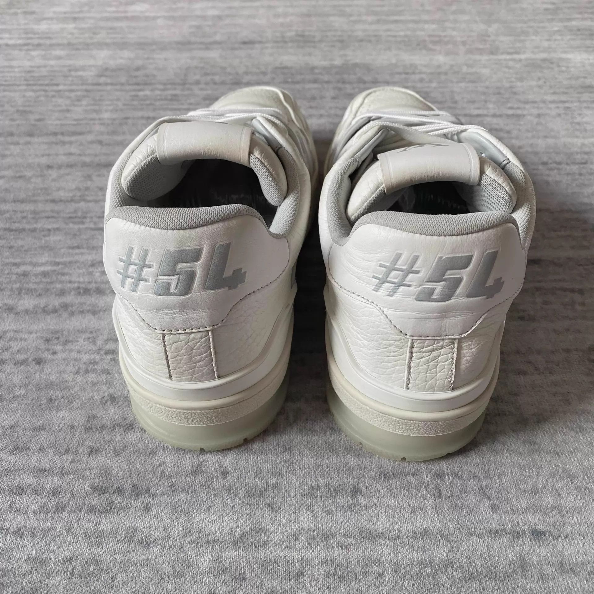 Louis Vuitton LV White Vintage Trainer Size UK6 (Nike 40-41) 3W Size US 7 / EU 40 - 5 Thumbnail