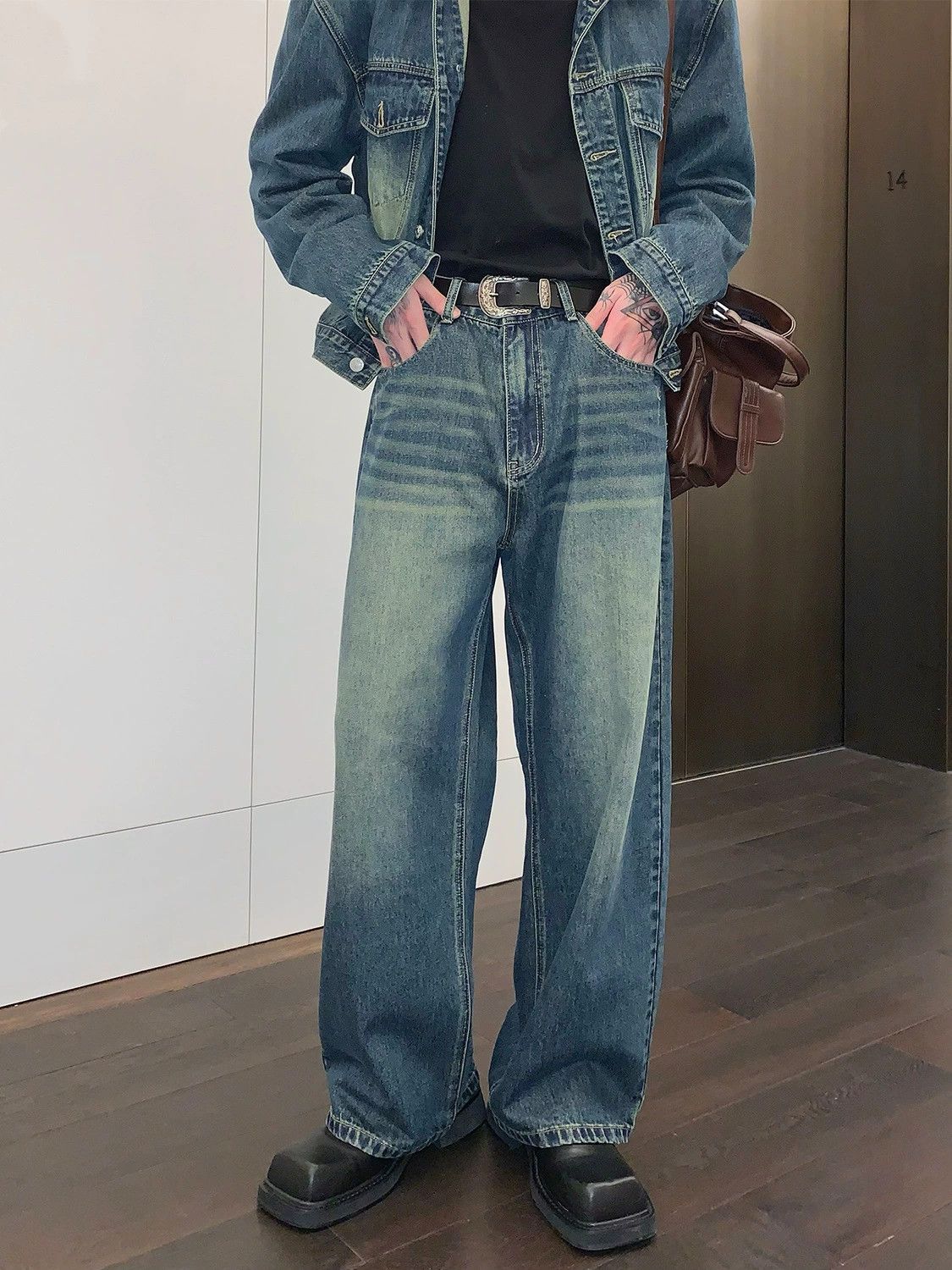 Jean Japanese retro men's loose casual distressed straight jeans Size US 32 / EU 48 - 1 Thumbnail