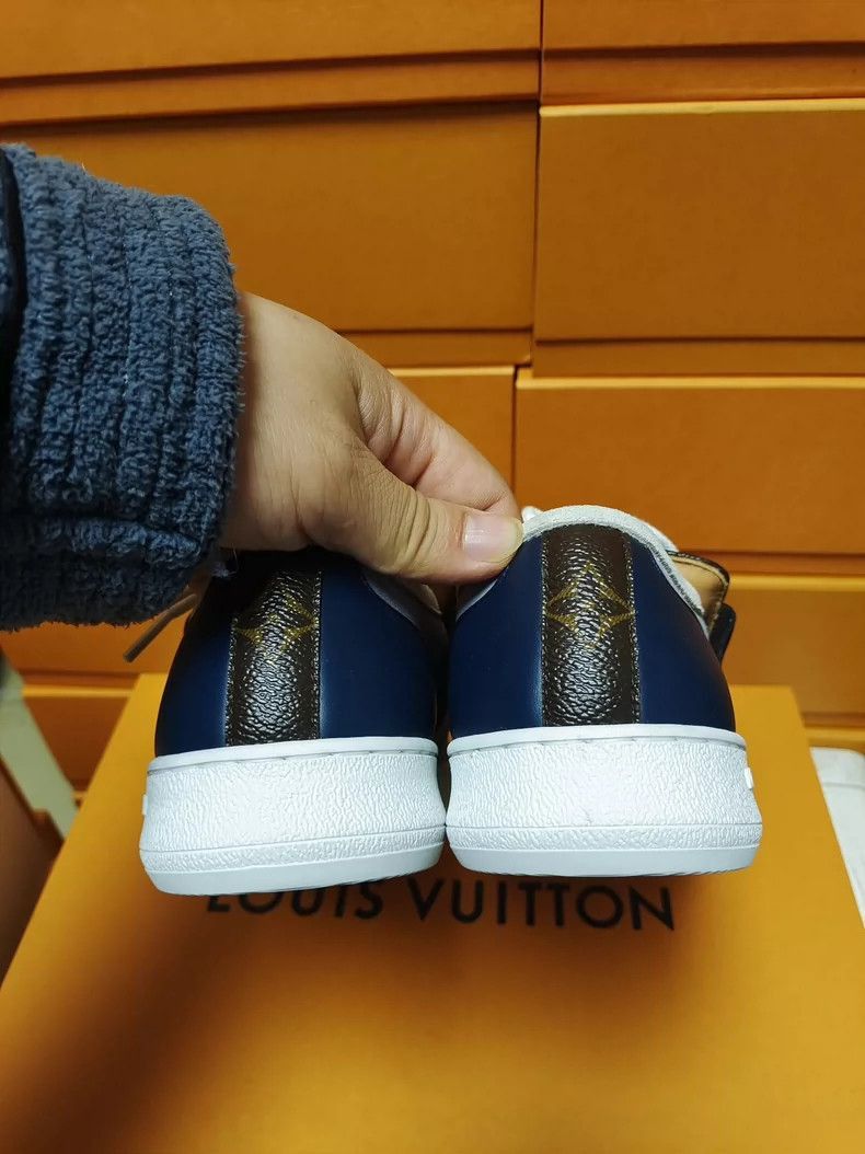 Louis Vuitton Louis Vuitton LV Designer LaceUp Sneakers for Women-2506 Size US 6 / IT 36 - 8 Thumbnail
