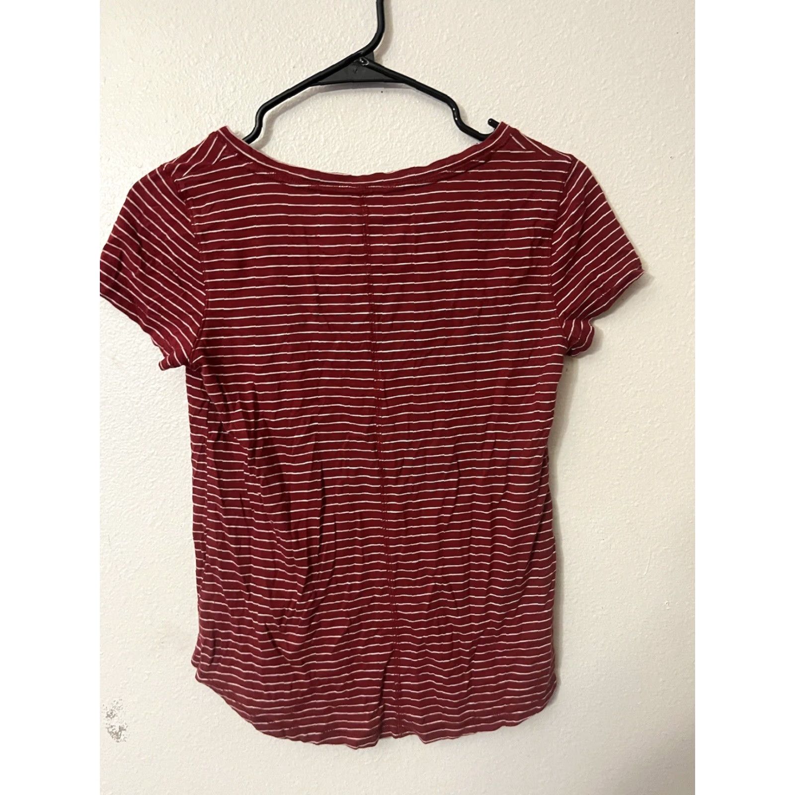 Abercrombie & Fitch Abercrombie & Fitch Women's XS Red Striped V-Neck Pocket T-Shirt Casual Short Sleeve Size XS / US 0-2 / IT 36-38 - 2 Thumbnail