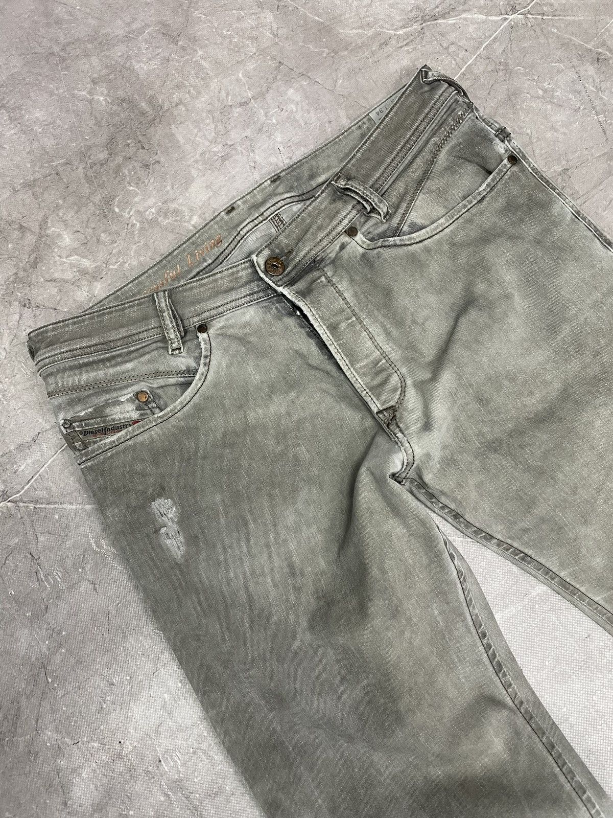 Diesel Diesel Vintage Distressed Washed Grey boris bijan style Size US 33 - 3 Thumbnail