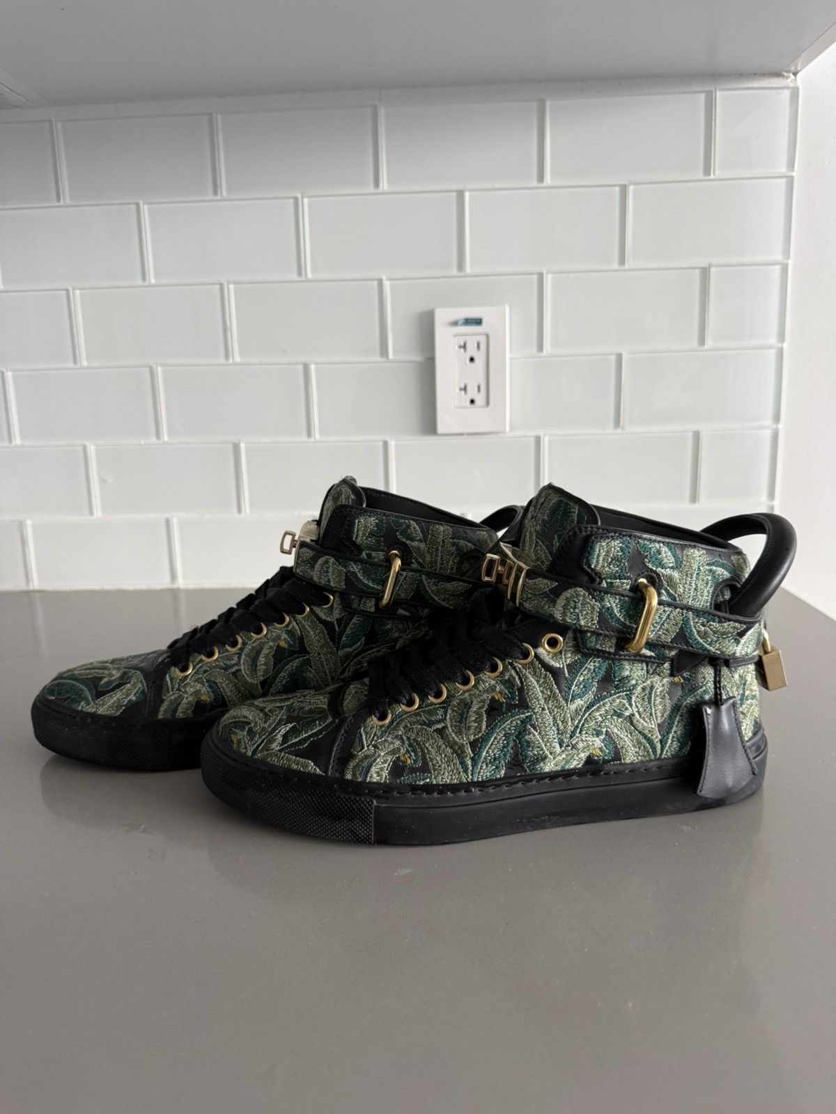 Buscemi Buscemi 100MM High Top Sneakers Green Brocade EU 40 Size US 8 / EU 41 - 2 Thumbnail