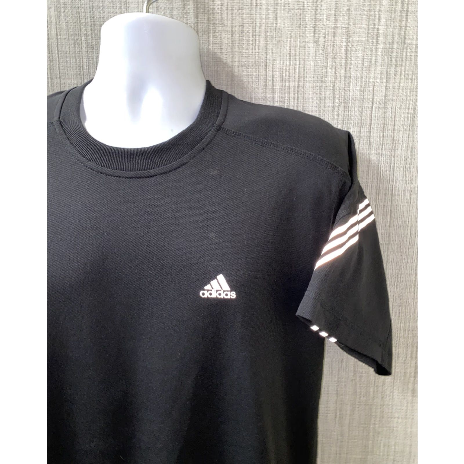Adidas Adidas Shirt Men S Black Short Sleeve Basic T-Shirt Regular Size S Size US S / EU 44-46 / 1 - 2 Thumbnail