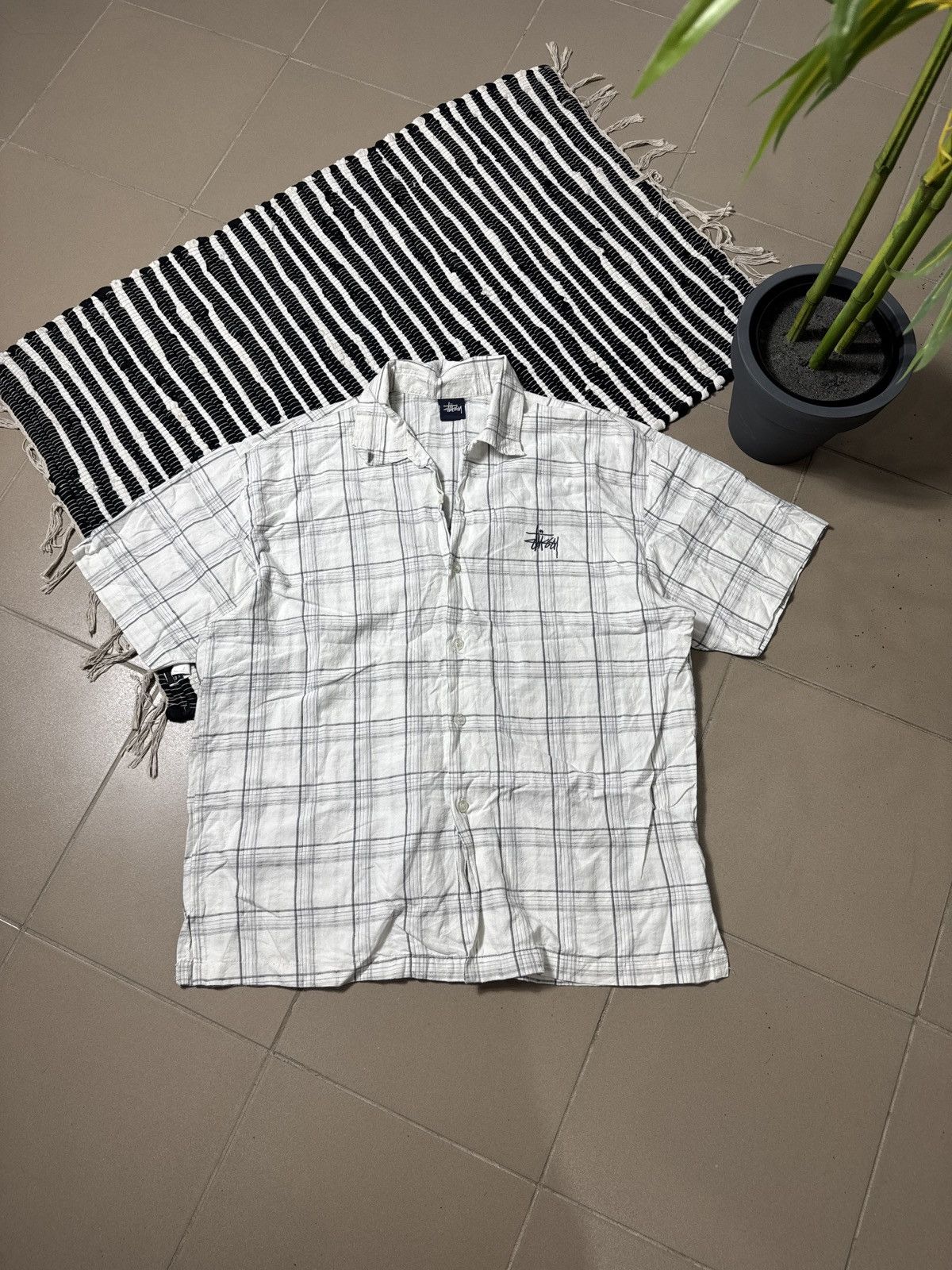 VINTAGE STUSSY IN A CAGE BUTTON UP SHIRT