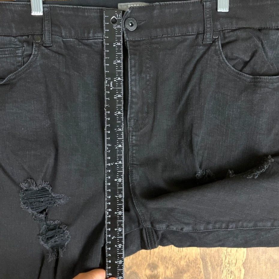 Torrid Torrid Black Feel The Fit Bombshell Skinny Jeans Womens 24R Distressed Stretch 5-Pocket Regular Rise High Waist Zip Button Jeans Size 28" / US 6 / IT 42 - 7 Thumbnail