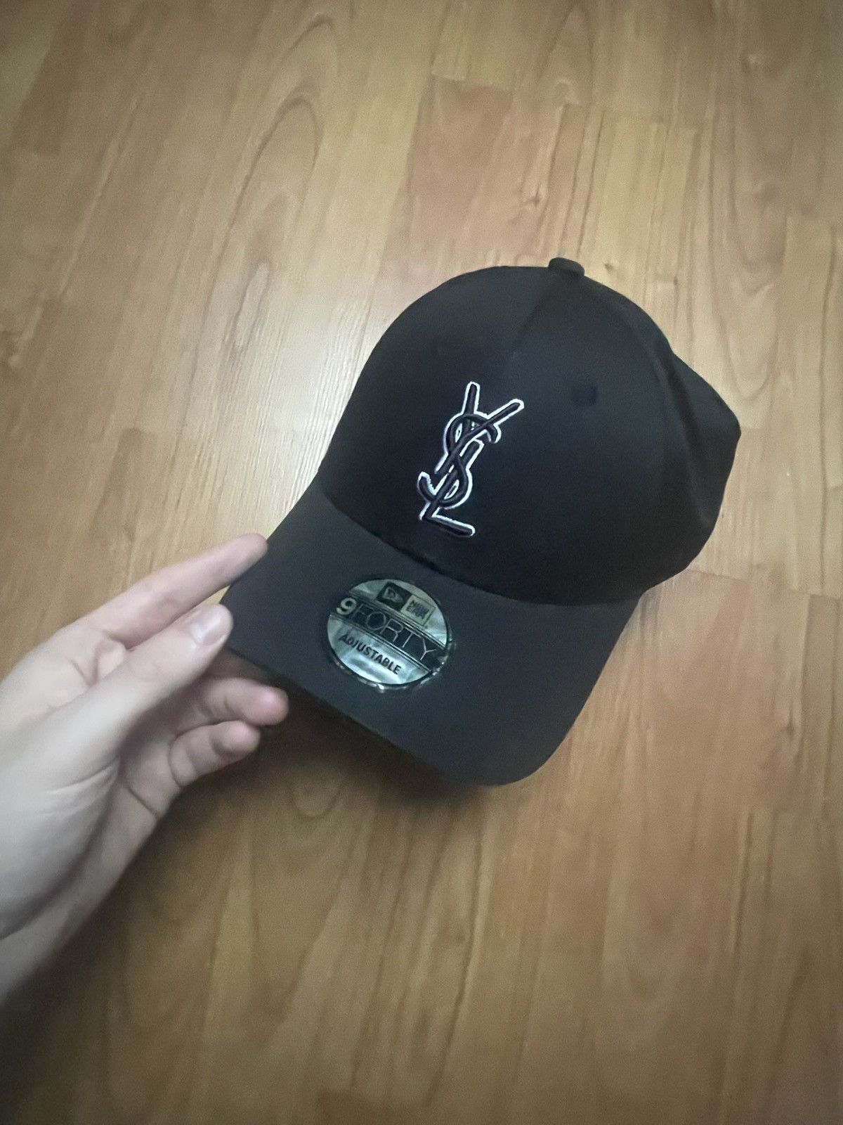 Yves Saint Laurent Black caps Yves saint Laurent Size ONE SIZE - 2 Thumbnail