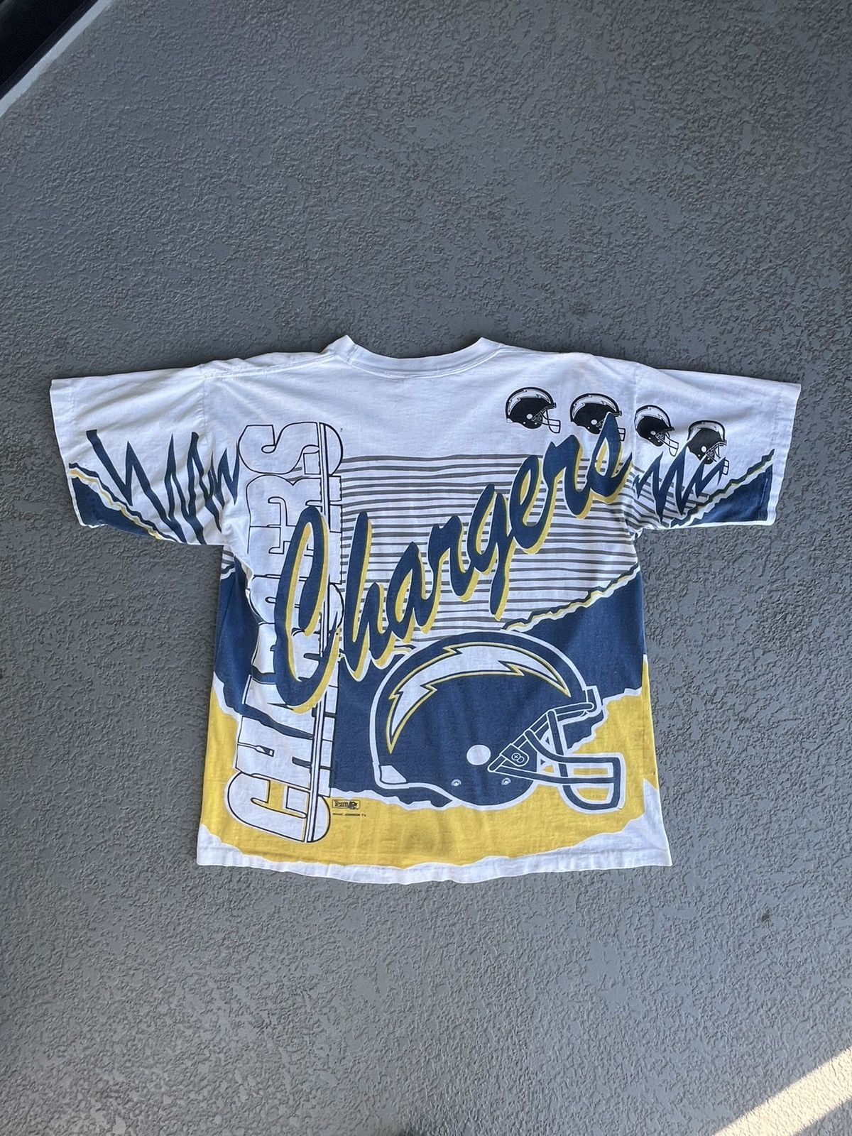 NFL Vintage 90s SD Chargers Magic Johnson AOP T Shirt Size US XL / EU 56 / 4 - 3 Thumbnail