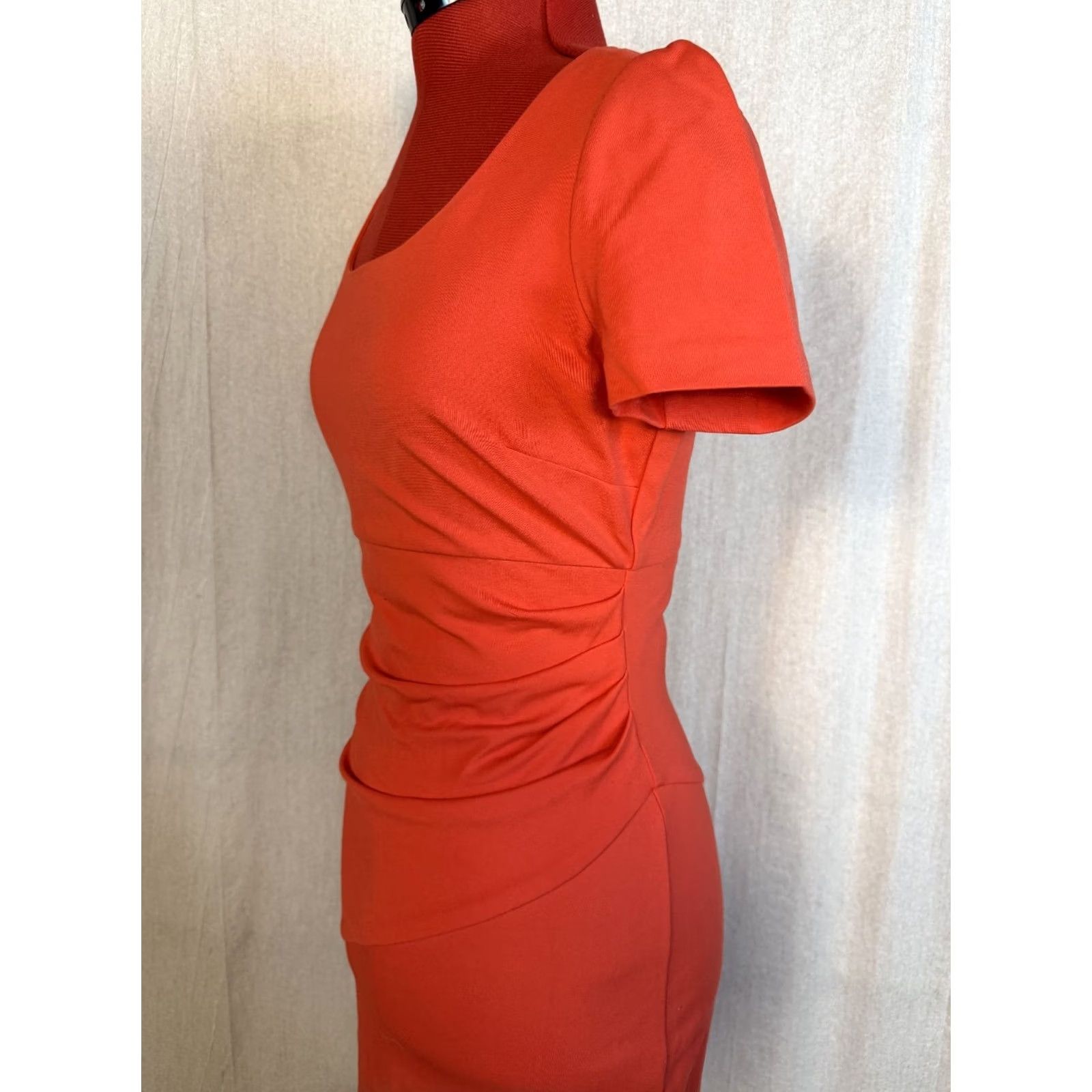 Diane von Furstenberg Diane von Furstenberg Dress Womens 2 Red Midi Size Cocktail Business F421 Size XS / US 0-2 / IT 36-38 - 3 Thumbnail