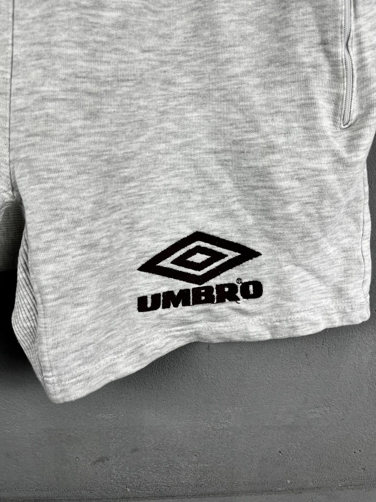 Umbro Umbro shorts vintage 90s Size US 31 - 6 Thumbnail